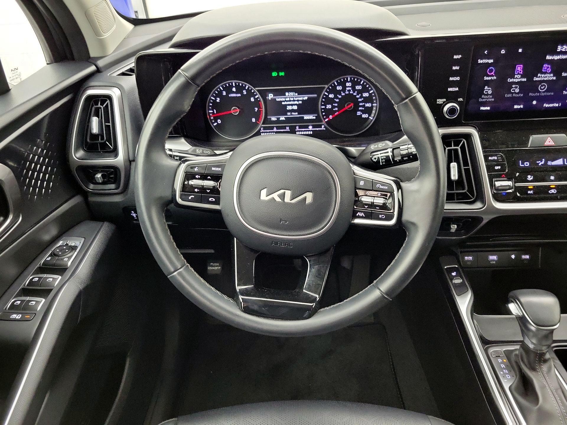 Thumbnail: 2023 Kia Sorento - 10
