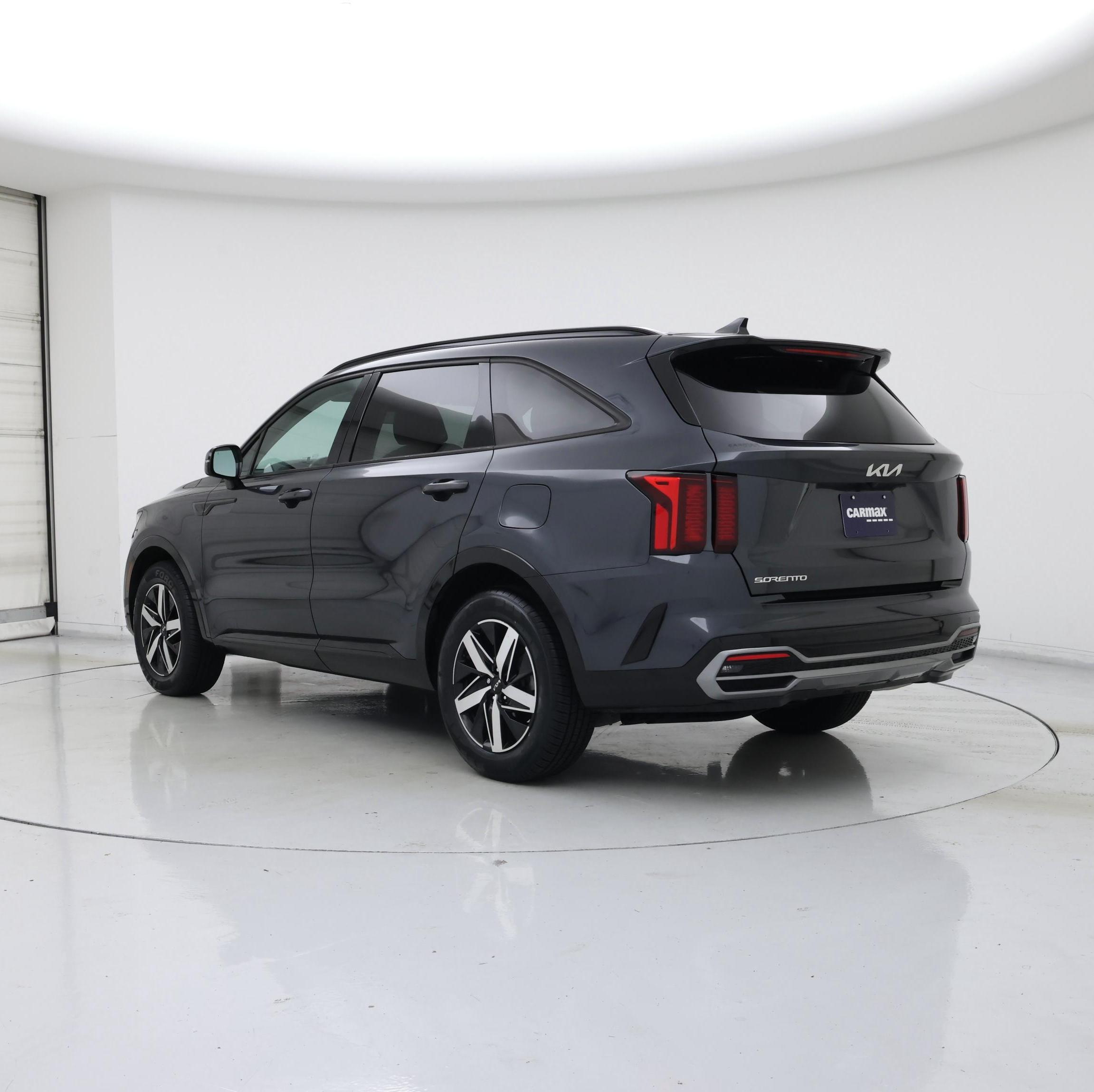 Thumbnail: 2023 Kia Sorento - 2