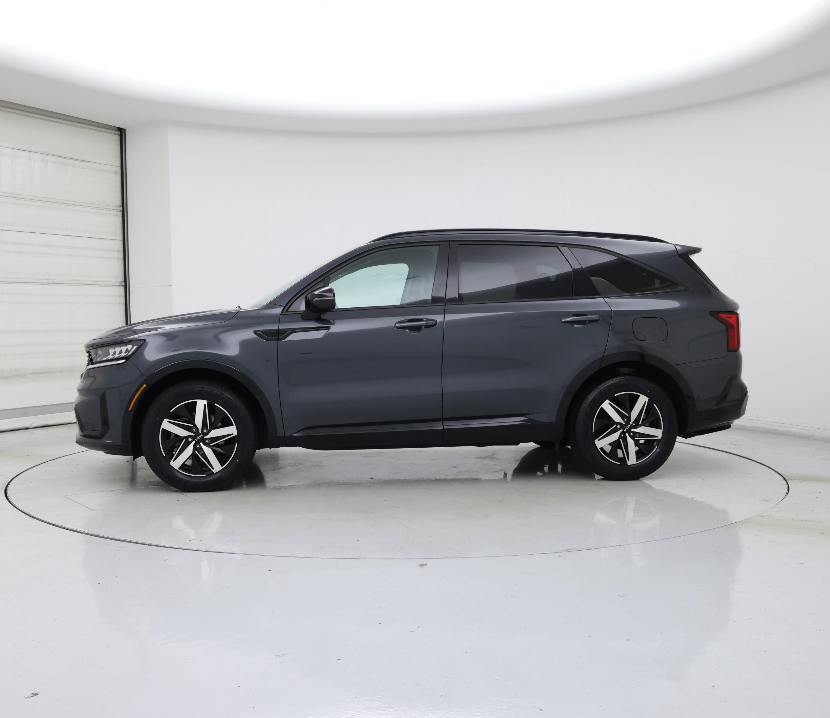 Thumbnail: 2023 Kia Sorento - 3