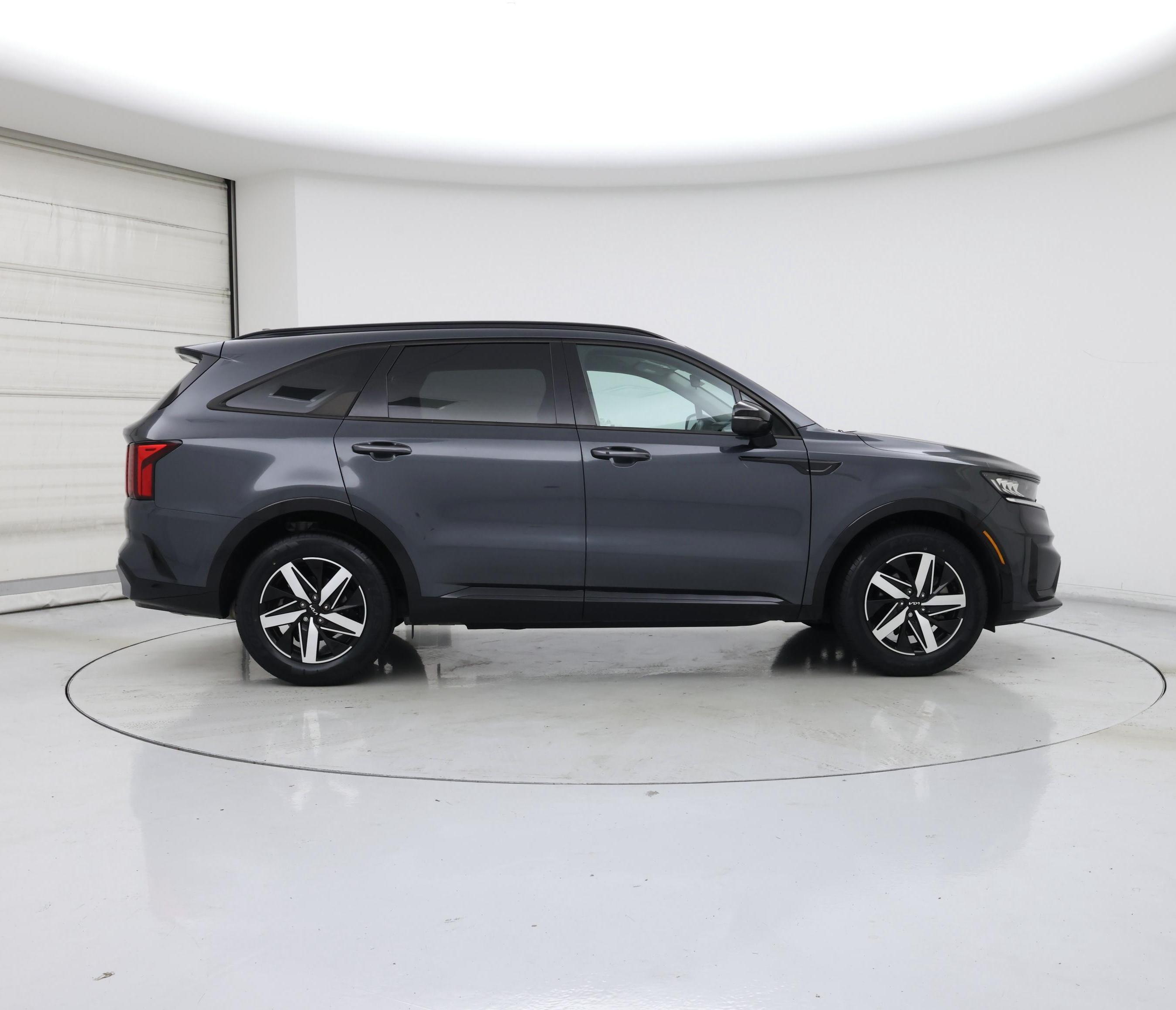 Thumbnail: 2023 Kia Sorento - 7