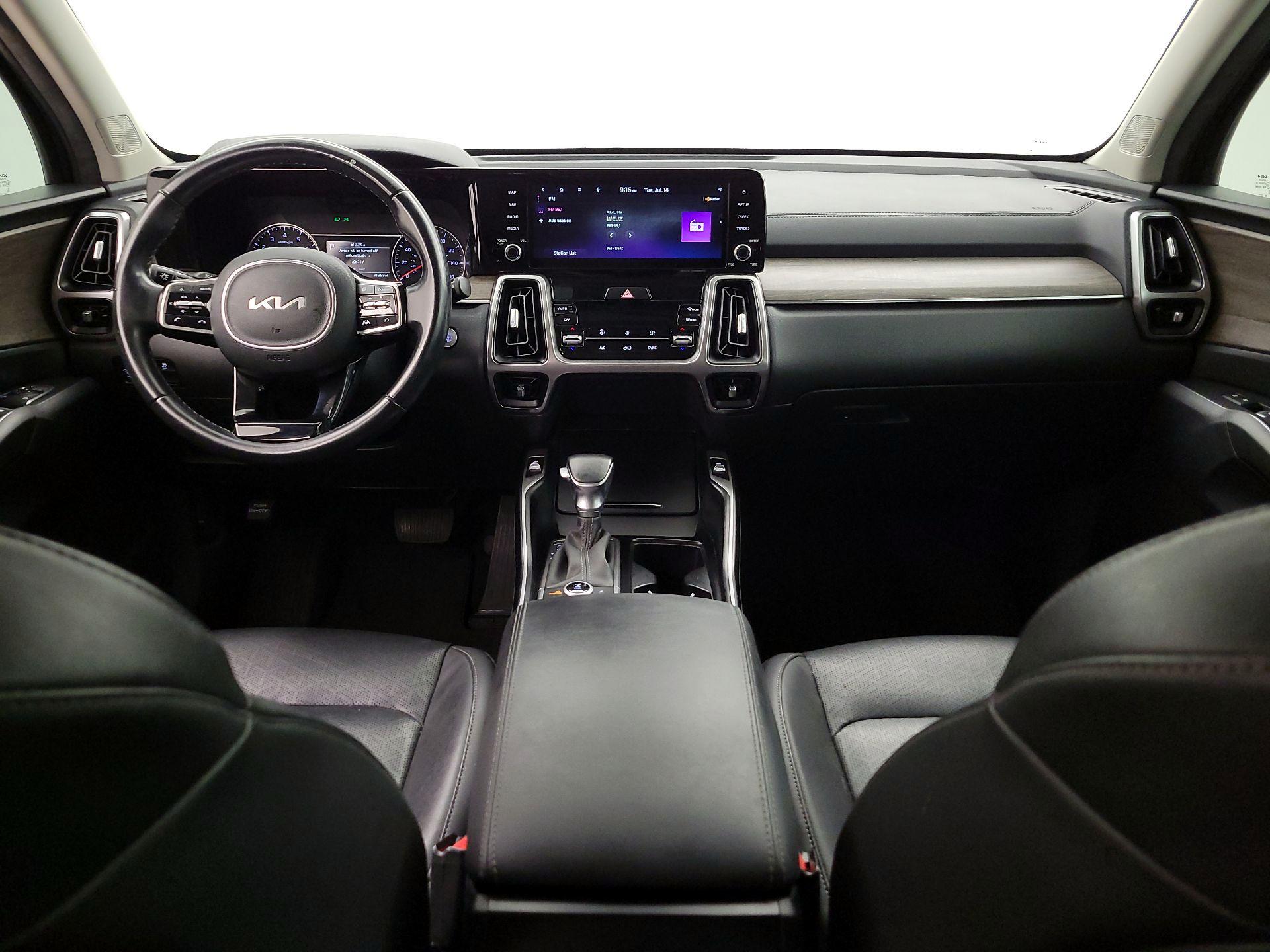 Thumbnail: 2022 Kia Sorento - 9