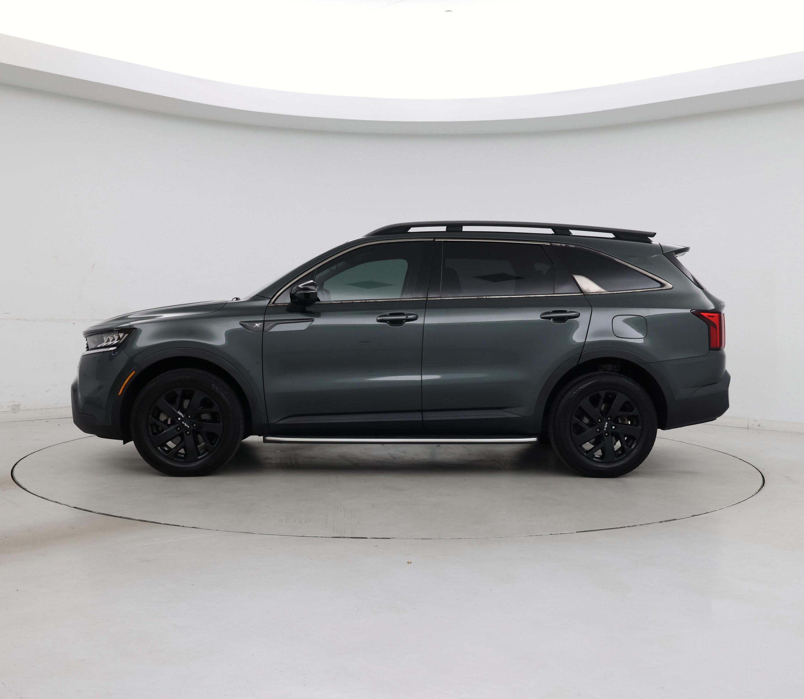 Thumbnail: 2022 Kia Sorento - 3