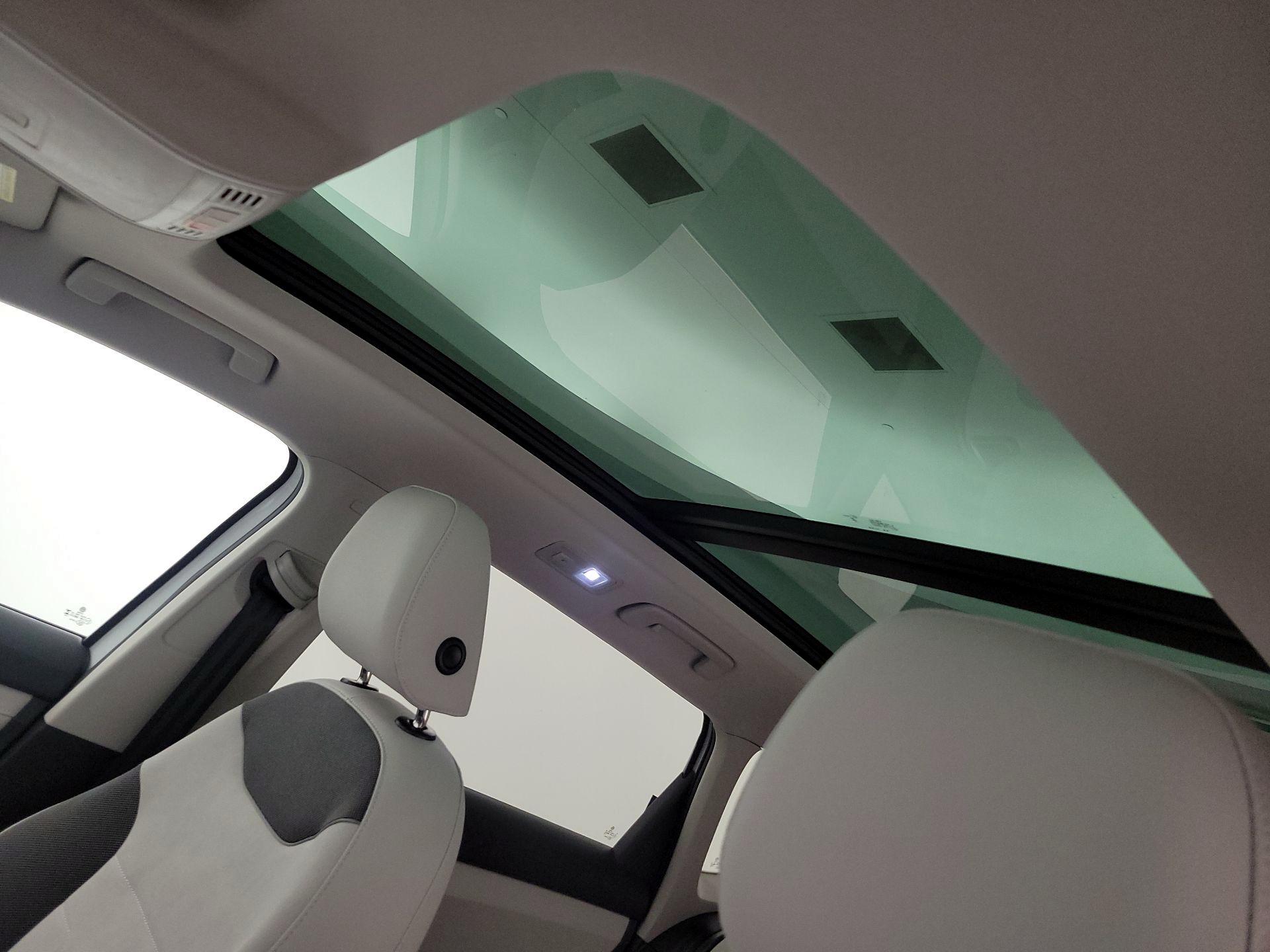 Thumbnail: 2025 Volkswagen Taos - 19
