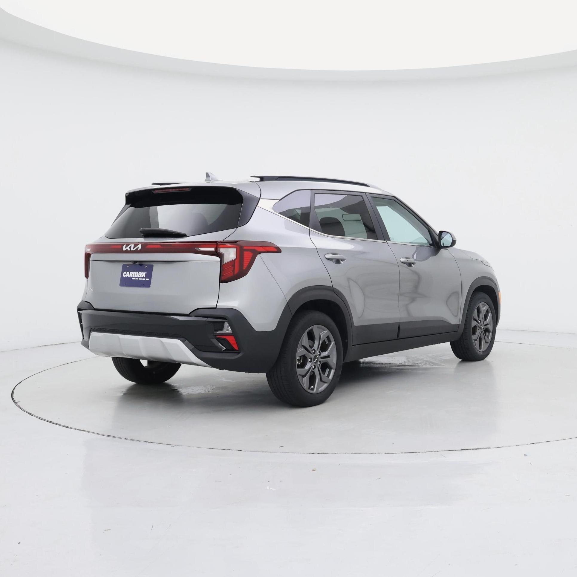 Thumbnail: 2024 Kia Seltos - 8