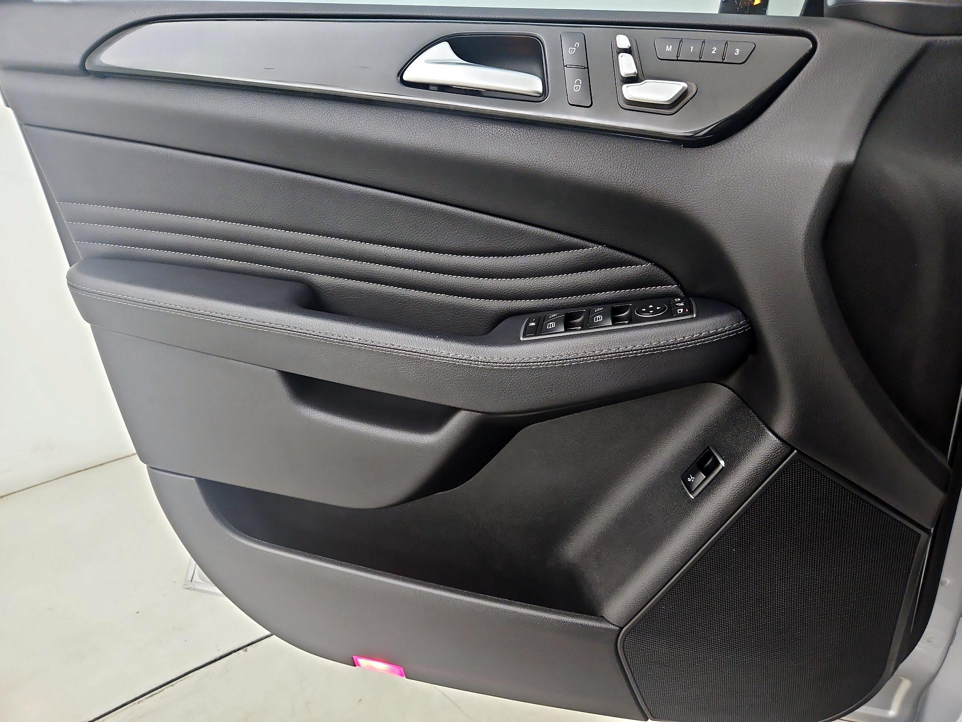Thumbnail: 2019 Mercedes-Benz GLE - 12