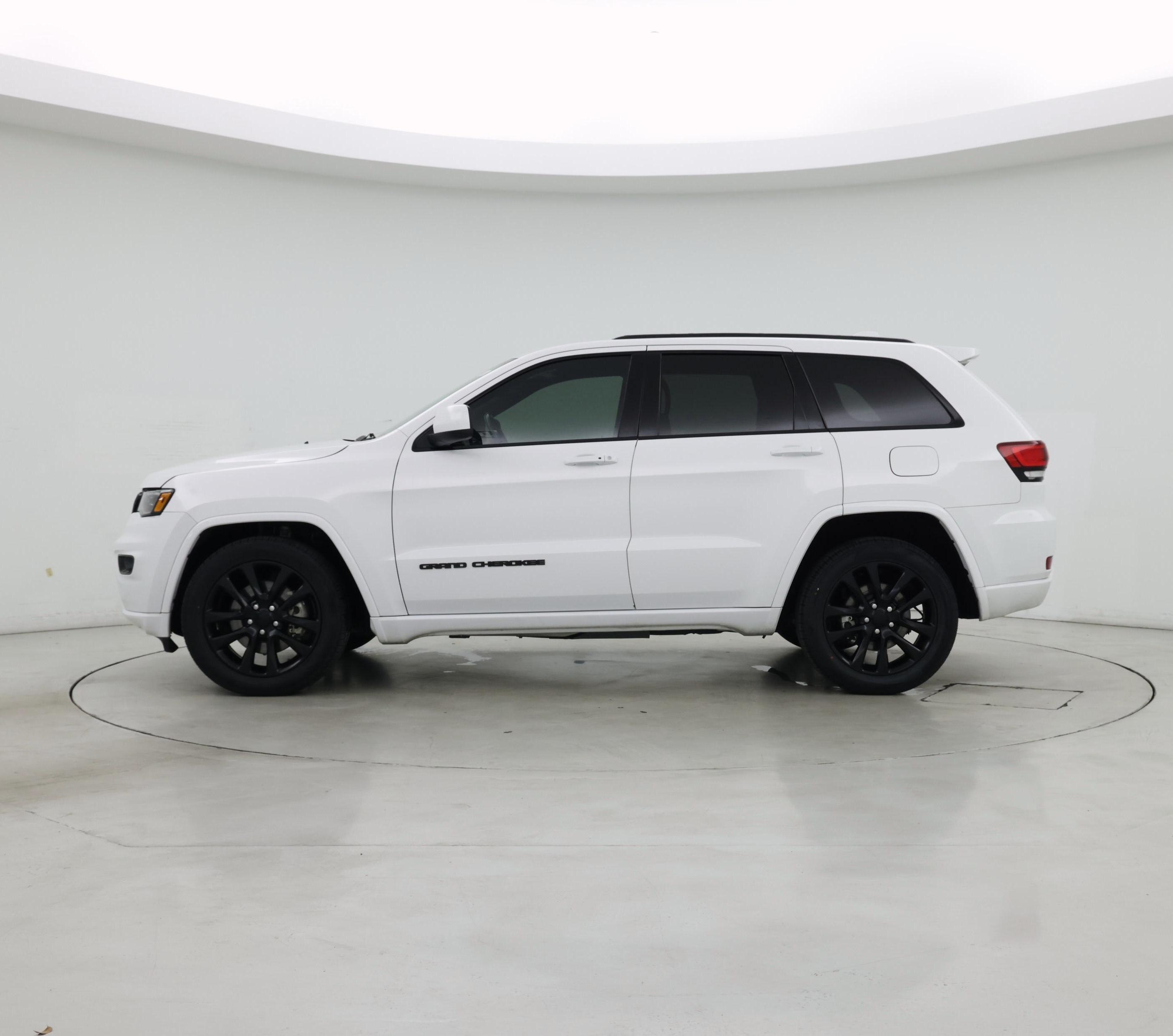 Thumbnail: 2021 Jeep Grand Cherokee - 3