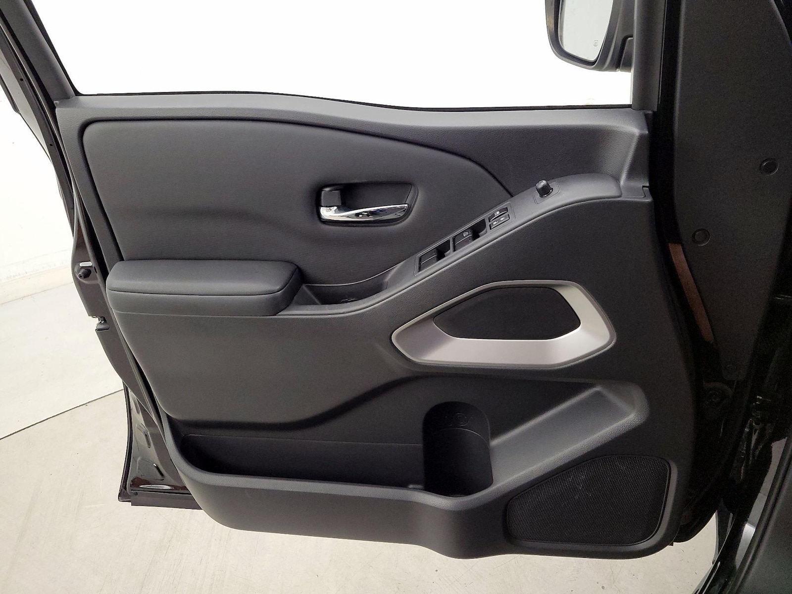 2022 Nissan Frontier SV - Photo 13