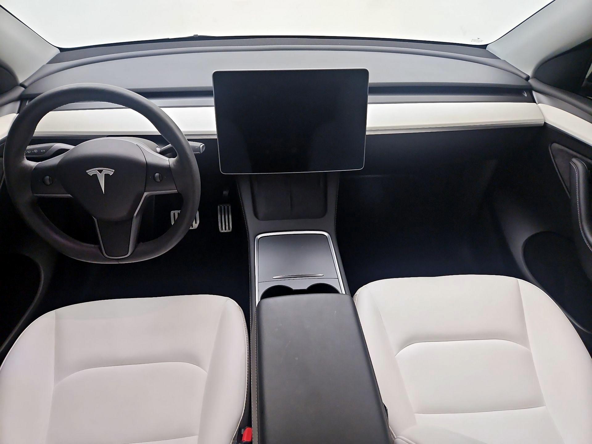 Thumbnail: 2023 Tesla Model Y - 9