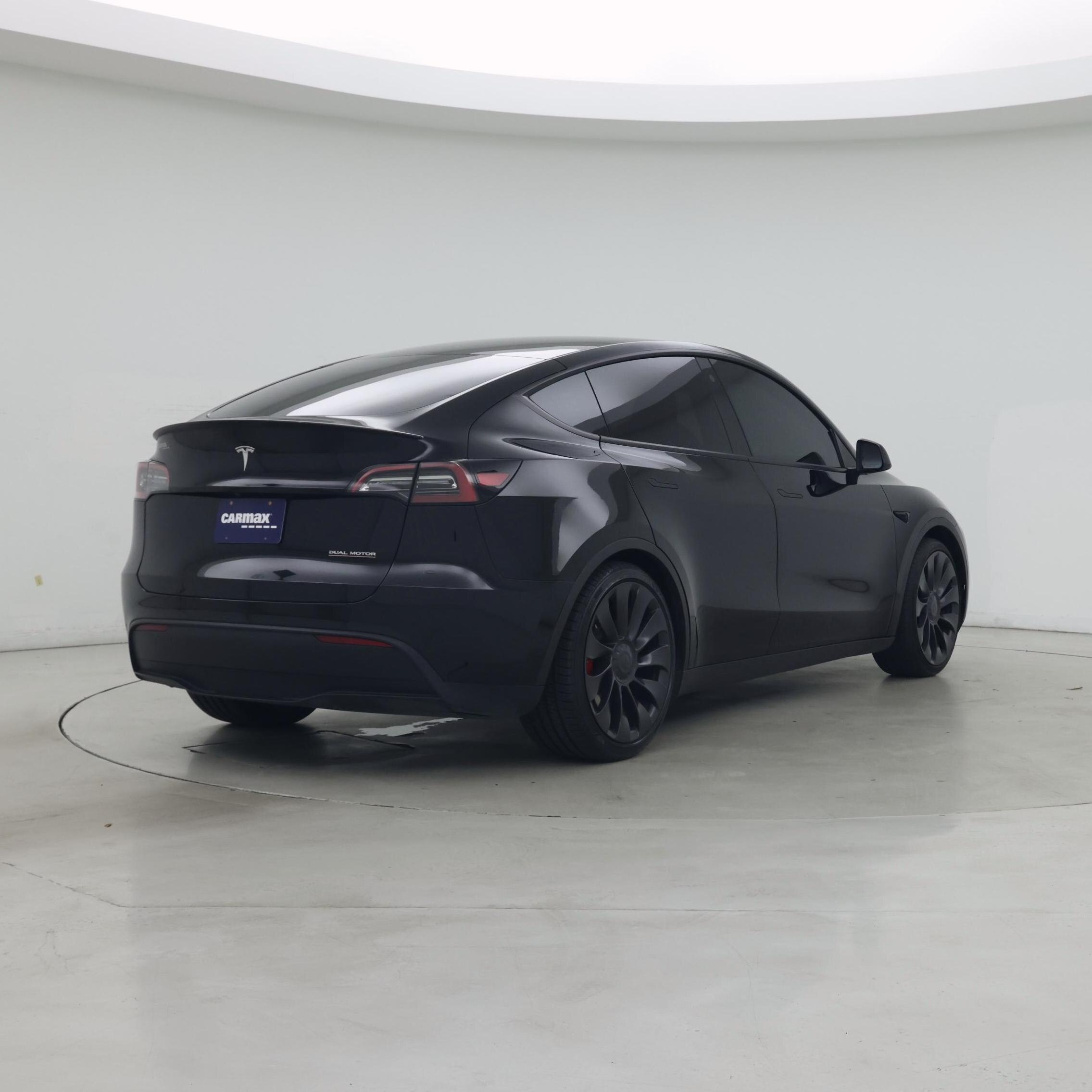 Thumbnail: 2023 Tesla Model Y - 8