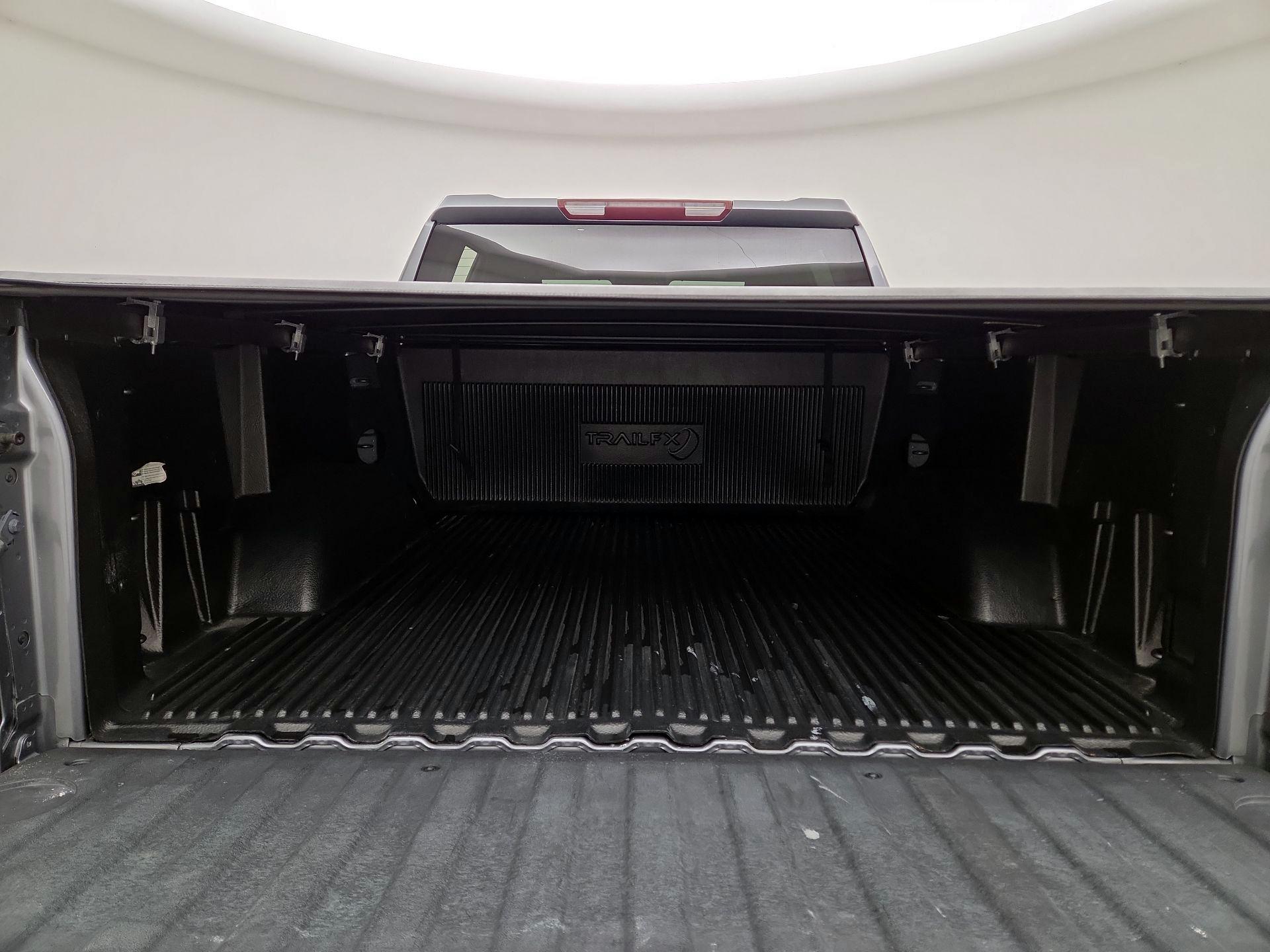 Thumbnail: 2021 Chevrolet Silverado 1500 - 20
