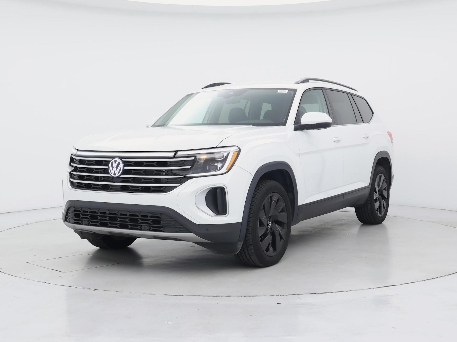 2024 Volkswagen Atlas SE w/Tech - Photo 5