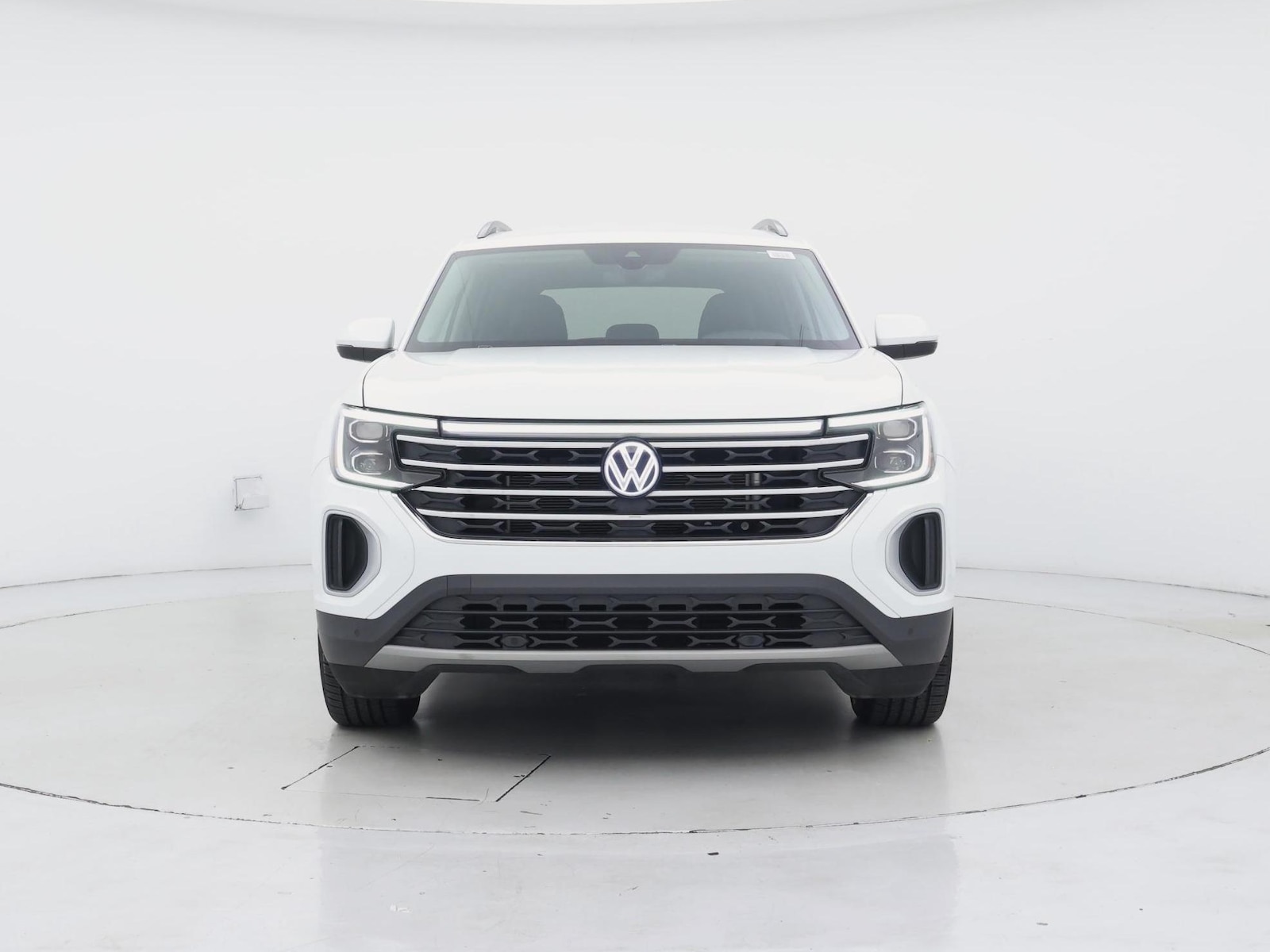 2024 Volkswagen Atlas SE w/Tech - Photo 6