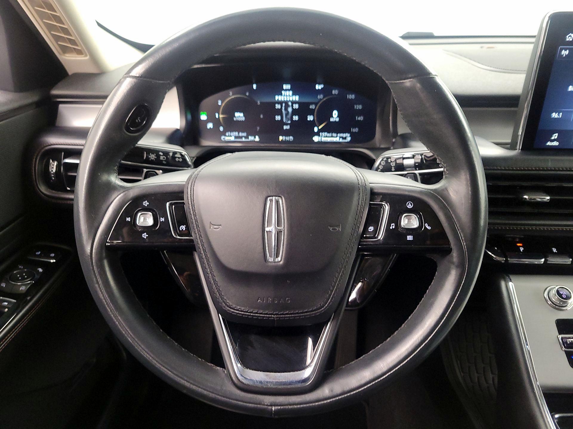 Thumbnail: 2021 Lincoln Aviator - 10
