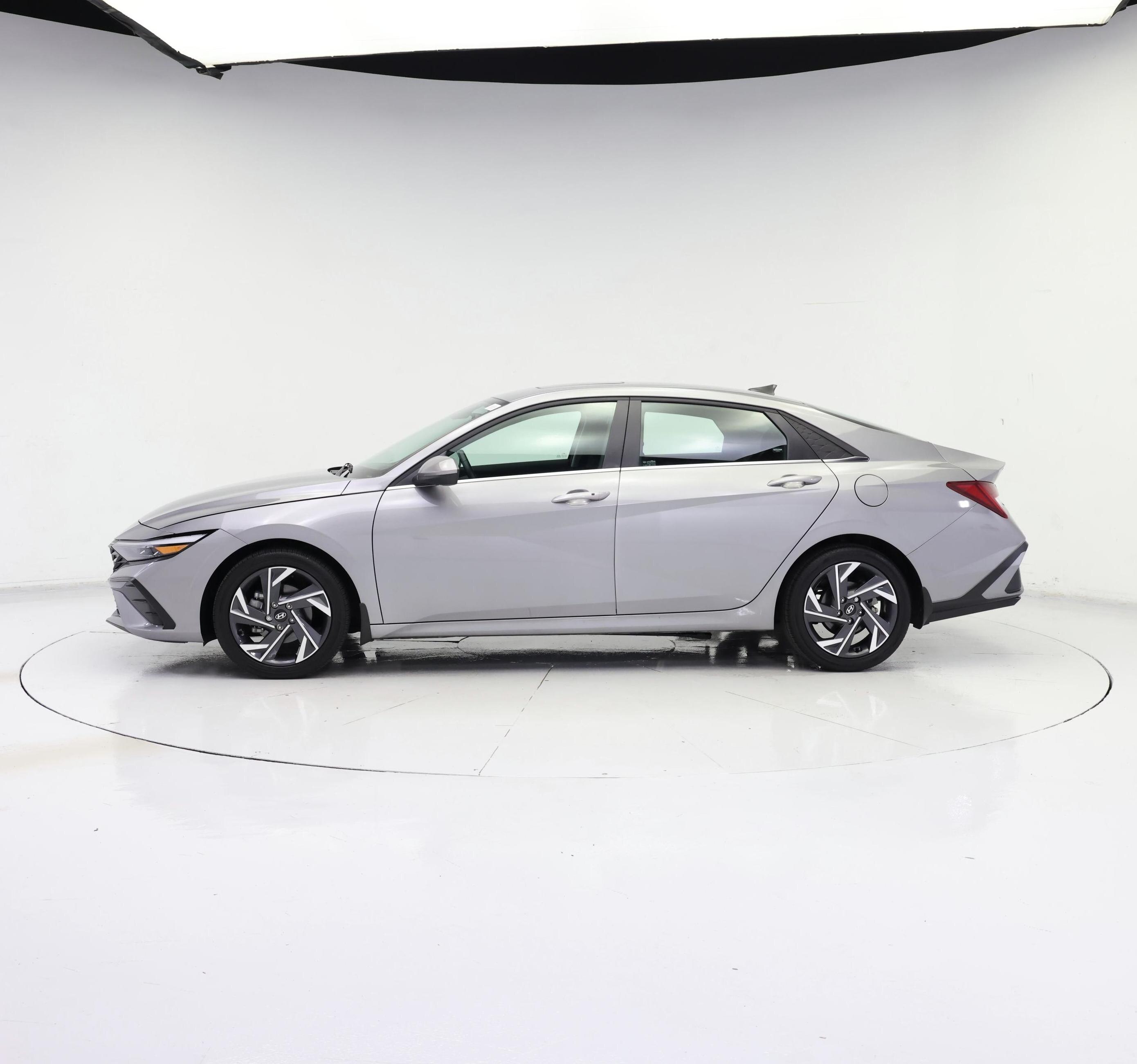 Thumbnail: 2025 Hyundai Elantra - 3