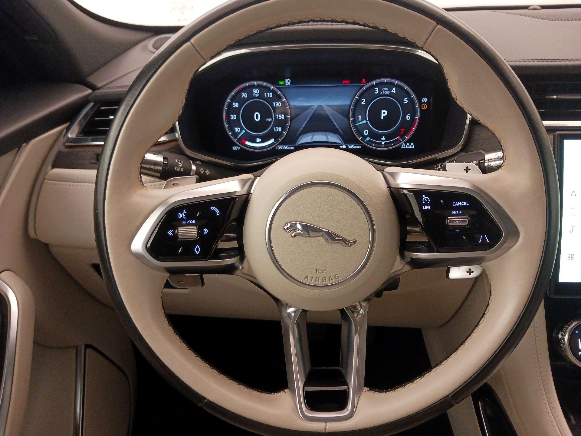 Thumbnail: 2021 Jaguar F-Pace - 10