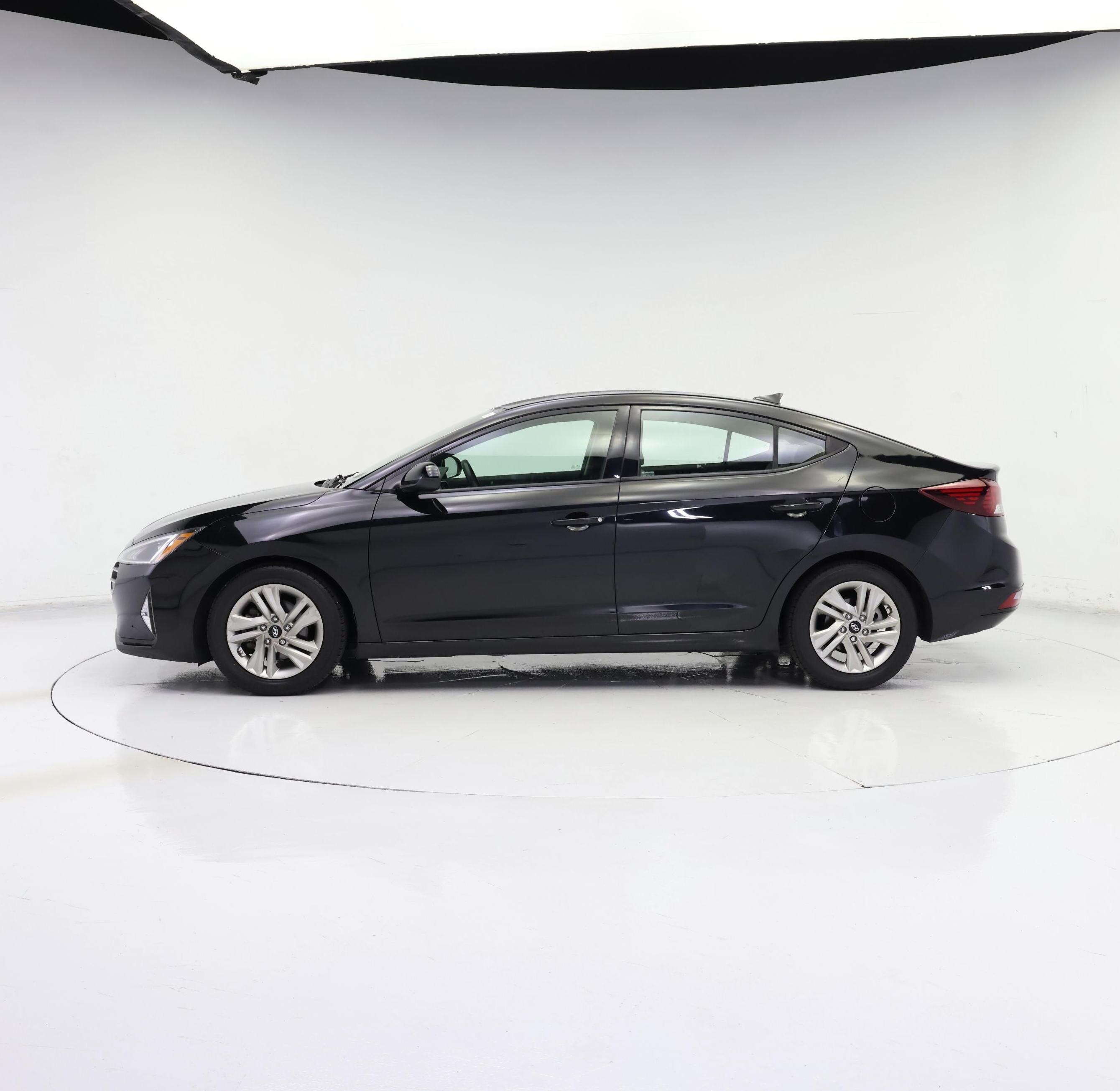 Thumbnail: 2020 Hyundai Elantra - 3