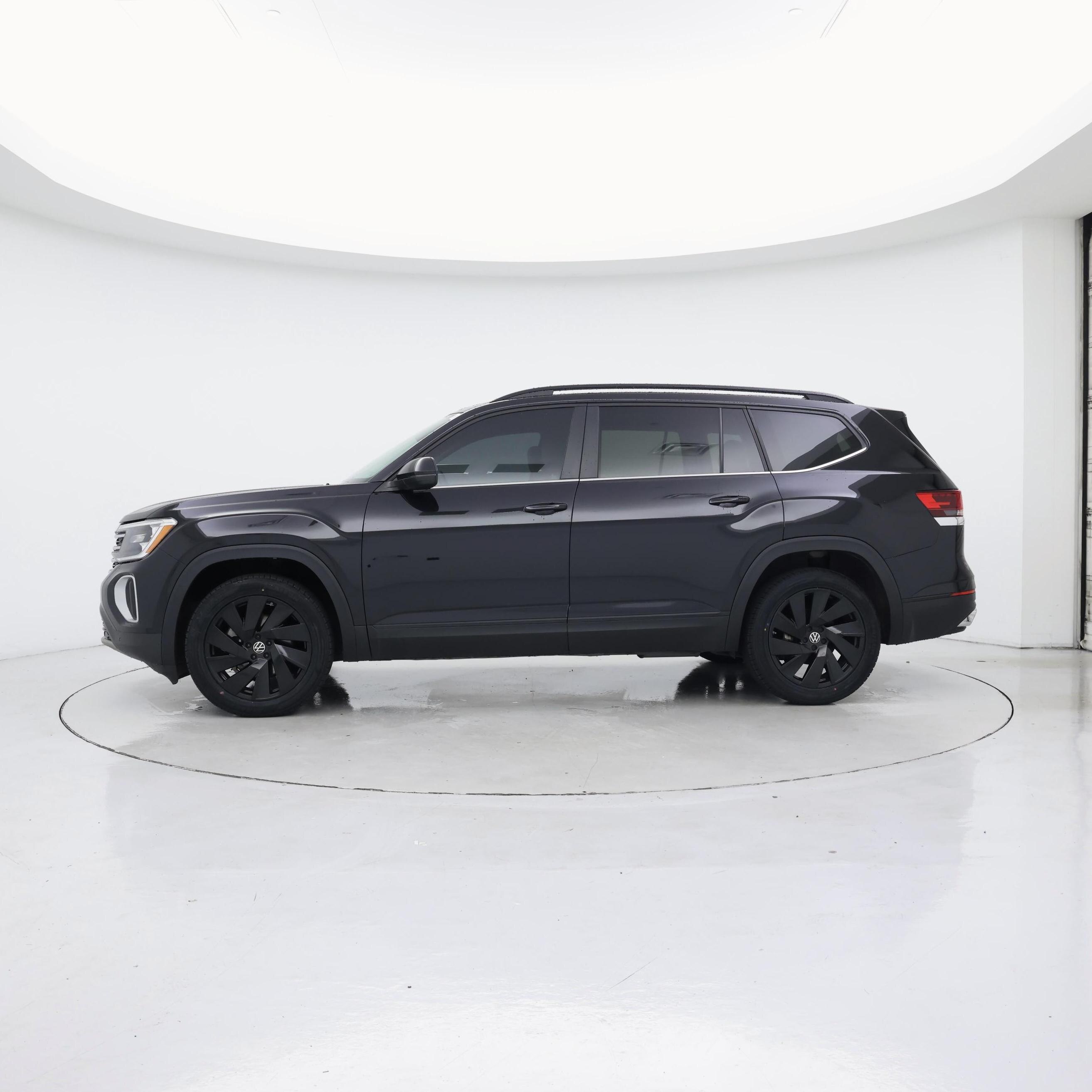 Thumbnail: 2024 Volkswagen Atlas - 3