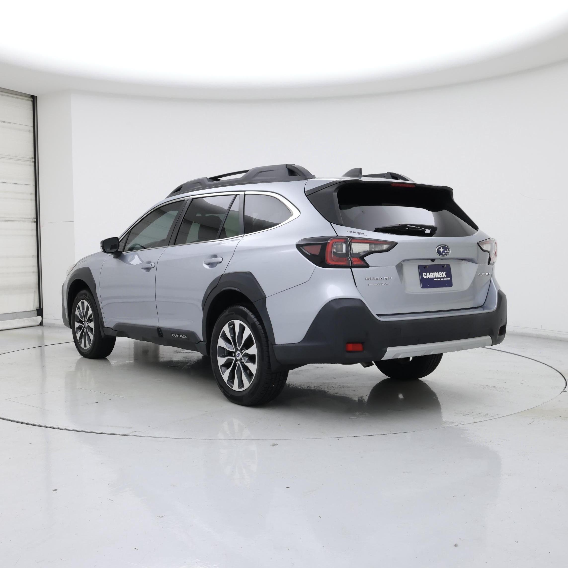 Thumbnail: 2023 Subaru Outback - 2