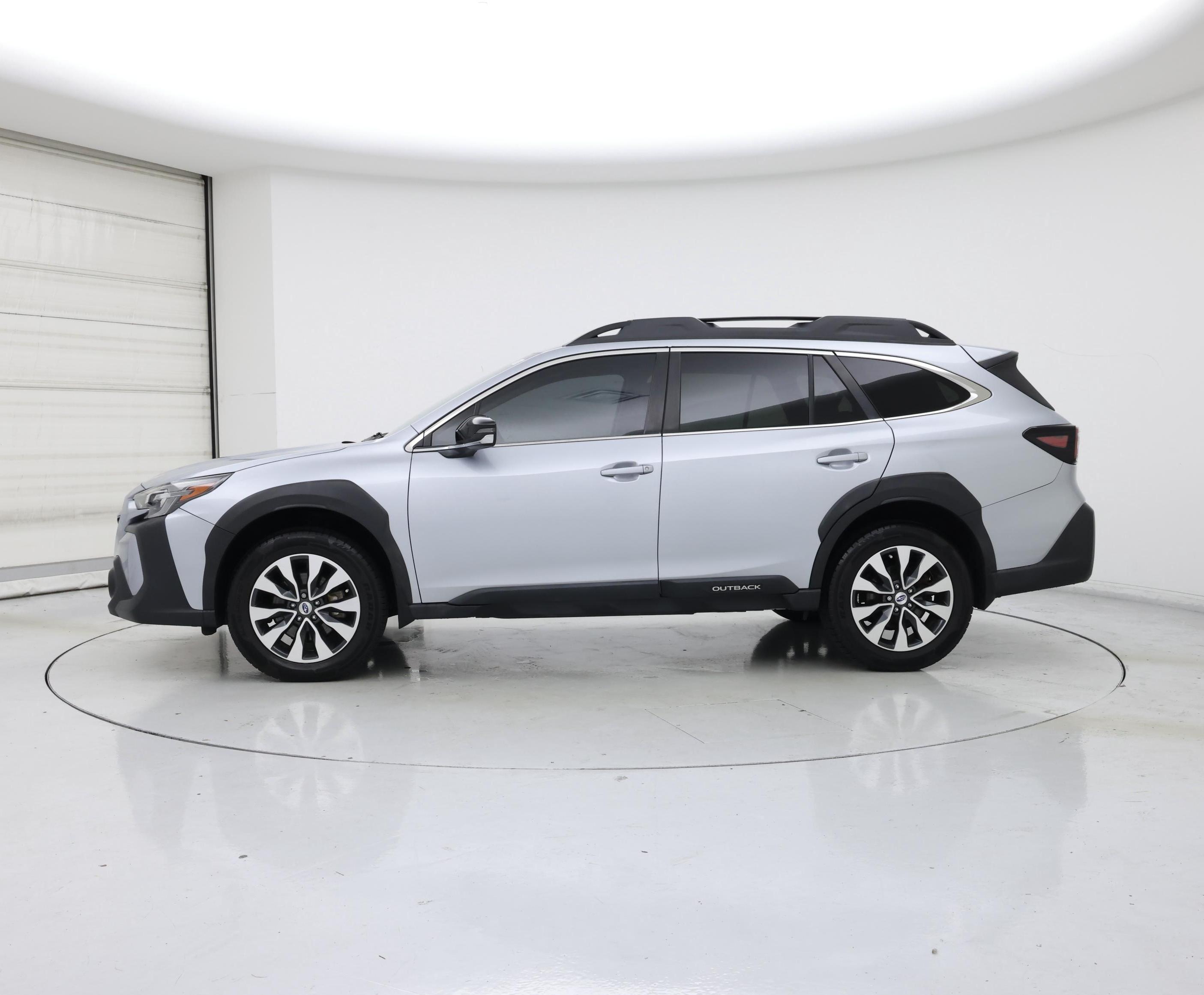 Thumbnail: 2023 Subaru Outback - 3