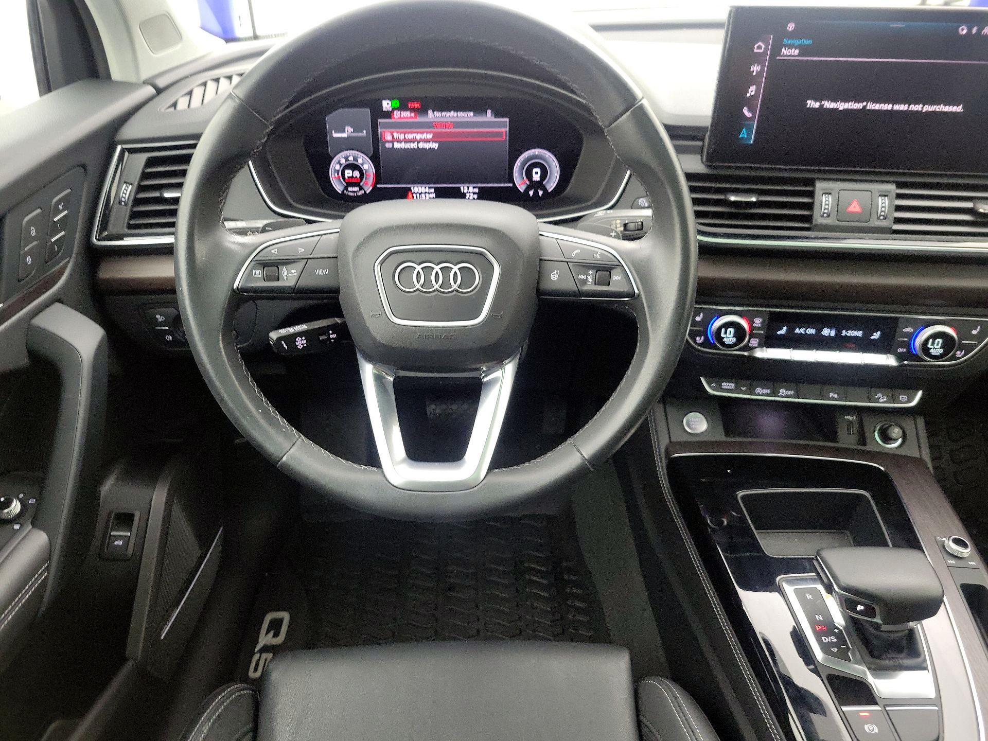 Thumbnail: 2023 Audi Q5 - 10