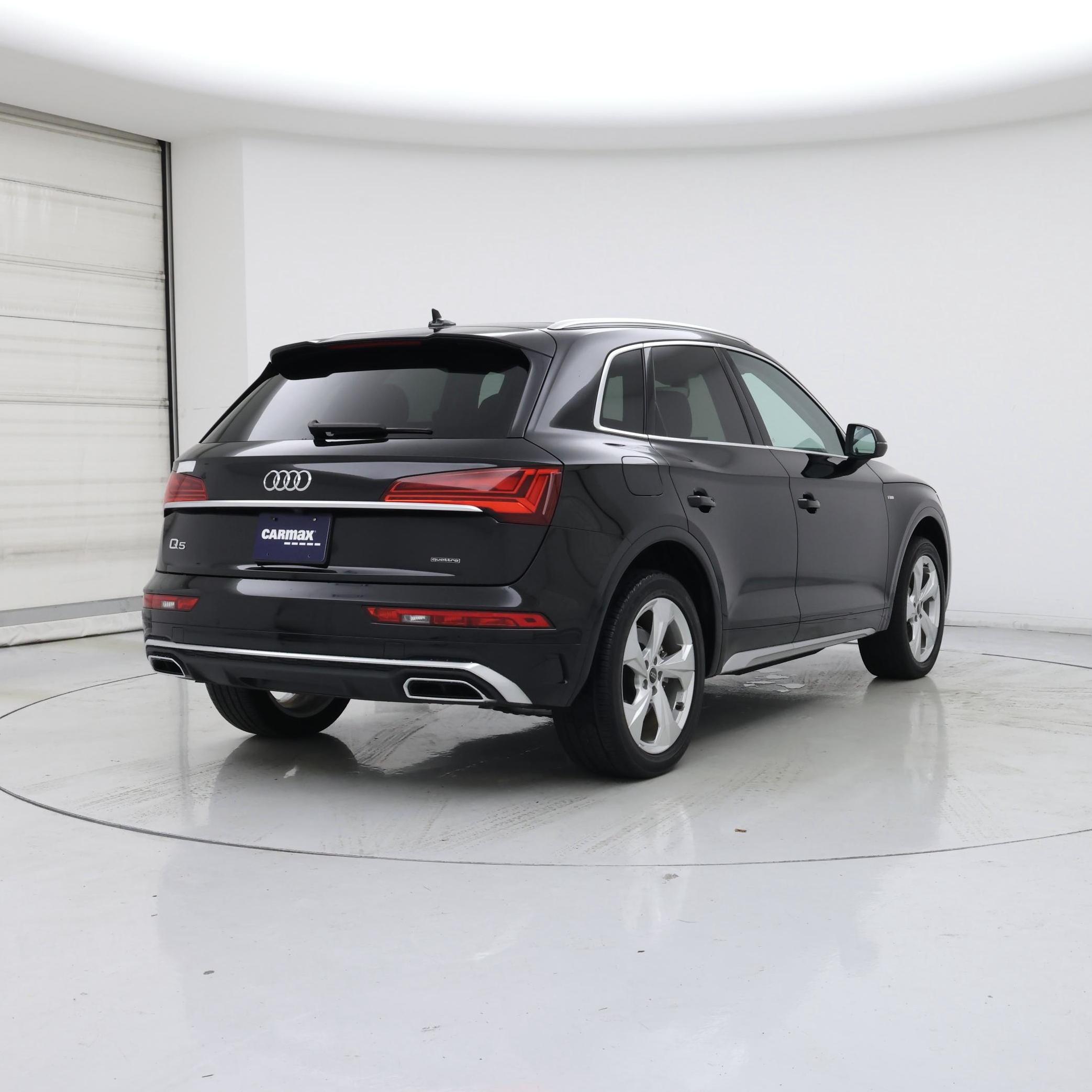 Thumbnail: 2023 Audi Q5 - 8