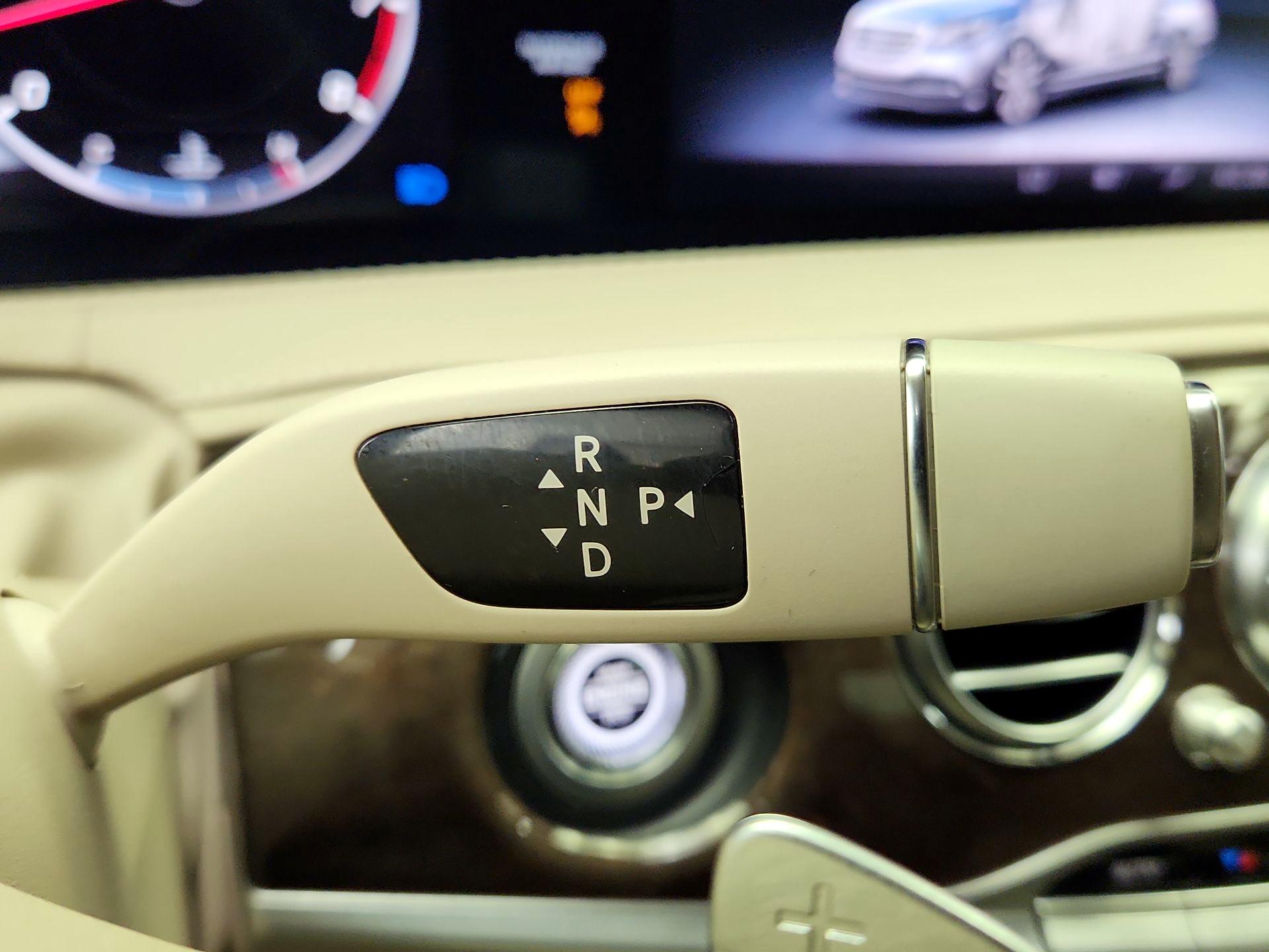 Thumbnail: 2020 Mercedes-Benz S-Class - 18
