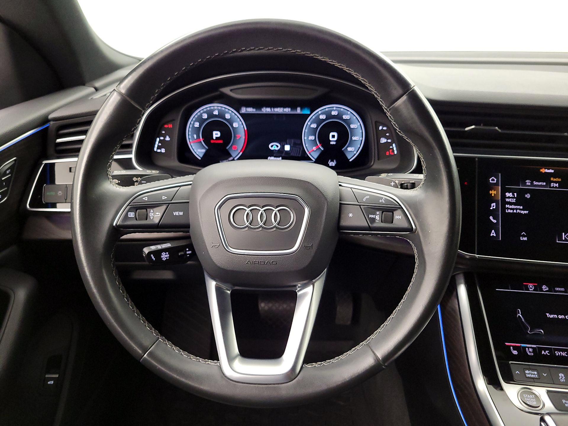 Thumbnail: 2021 Audi Q8 - 10