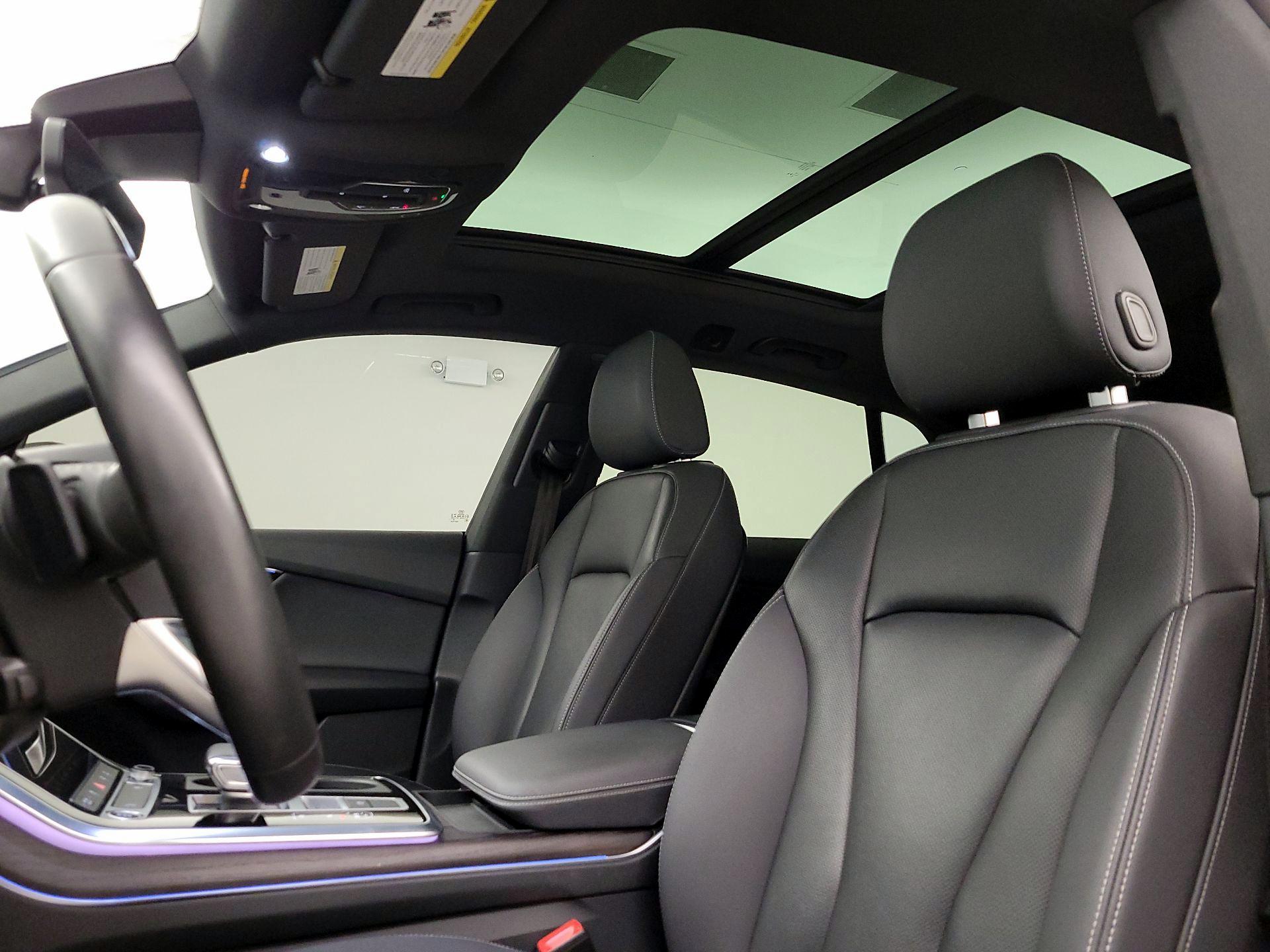 Thumbnail: 2021 Audi Q8 - 19