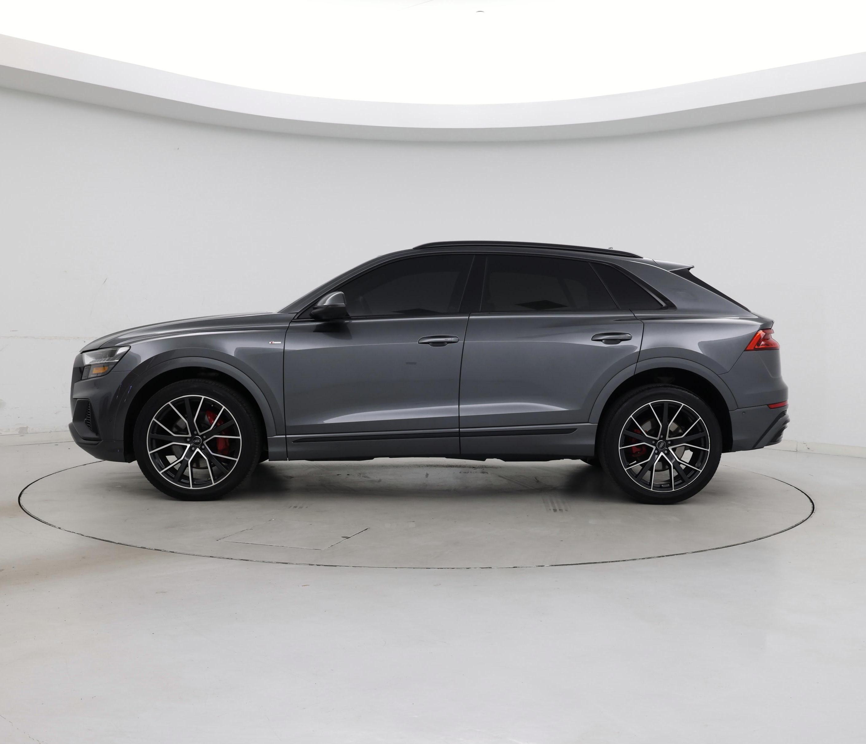 Thumbnail: 2021 Audi Q8 - 3