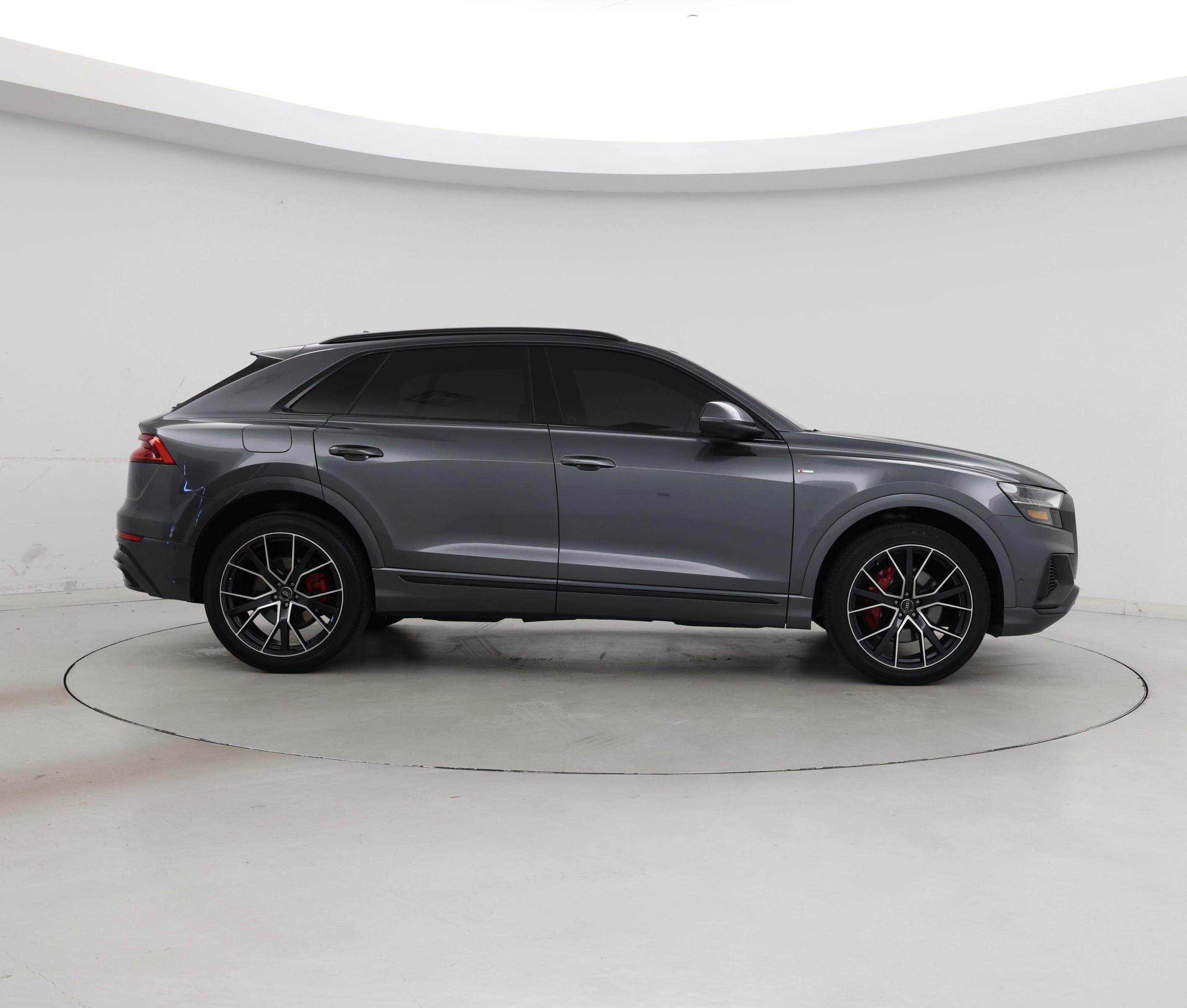 Thumbnail: 2021 Audi Q8 - 7