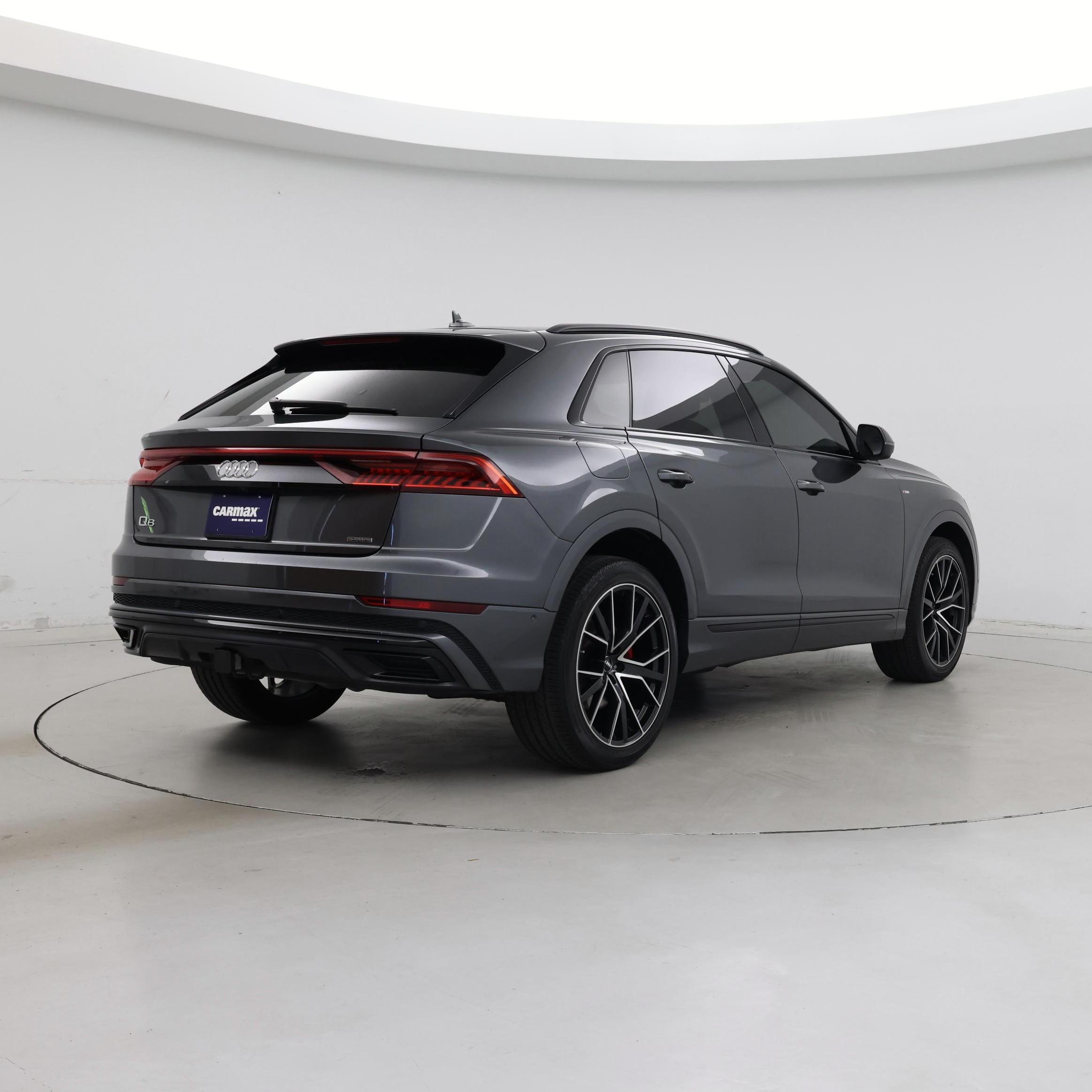 Thumbnail: 2021 Audi Q8 - 8