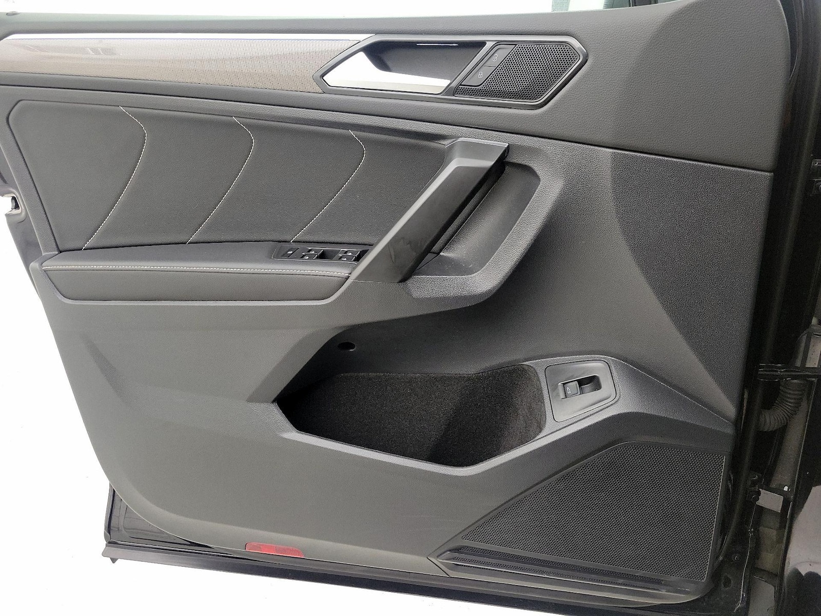 2023 Volkswagen Tiguan SE R-LINE BLACK - Photo 13