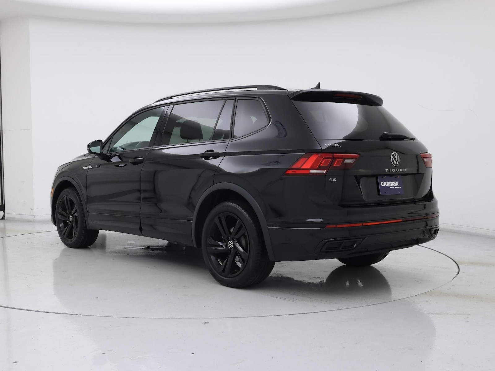 2023 Volkswagen Tiguan SE R-LINE BLACK - Photo 3