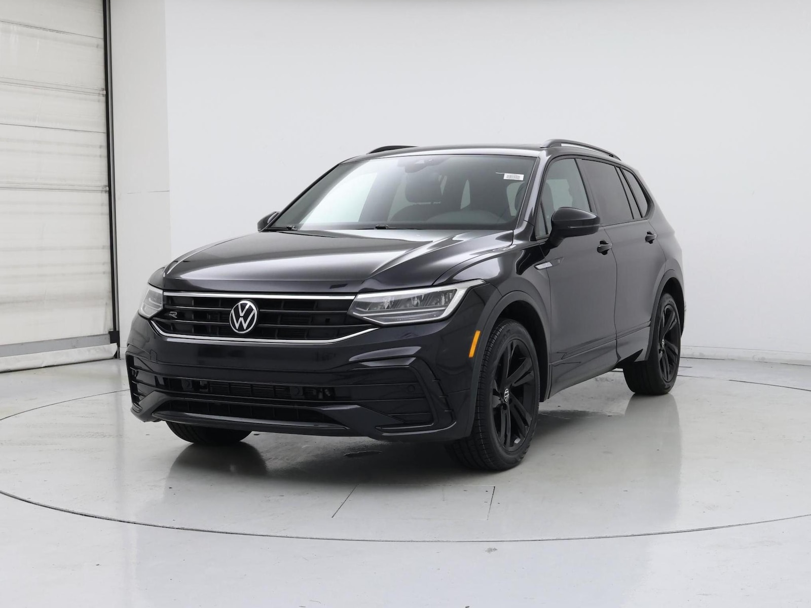2023 Volkswagen Tiguan SE R-LINE BLACK - Photo 5