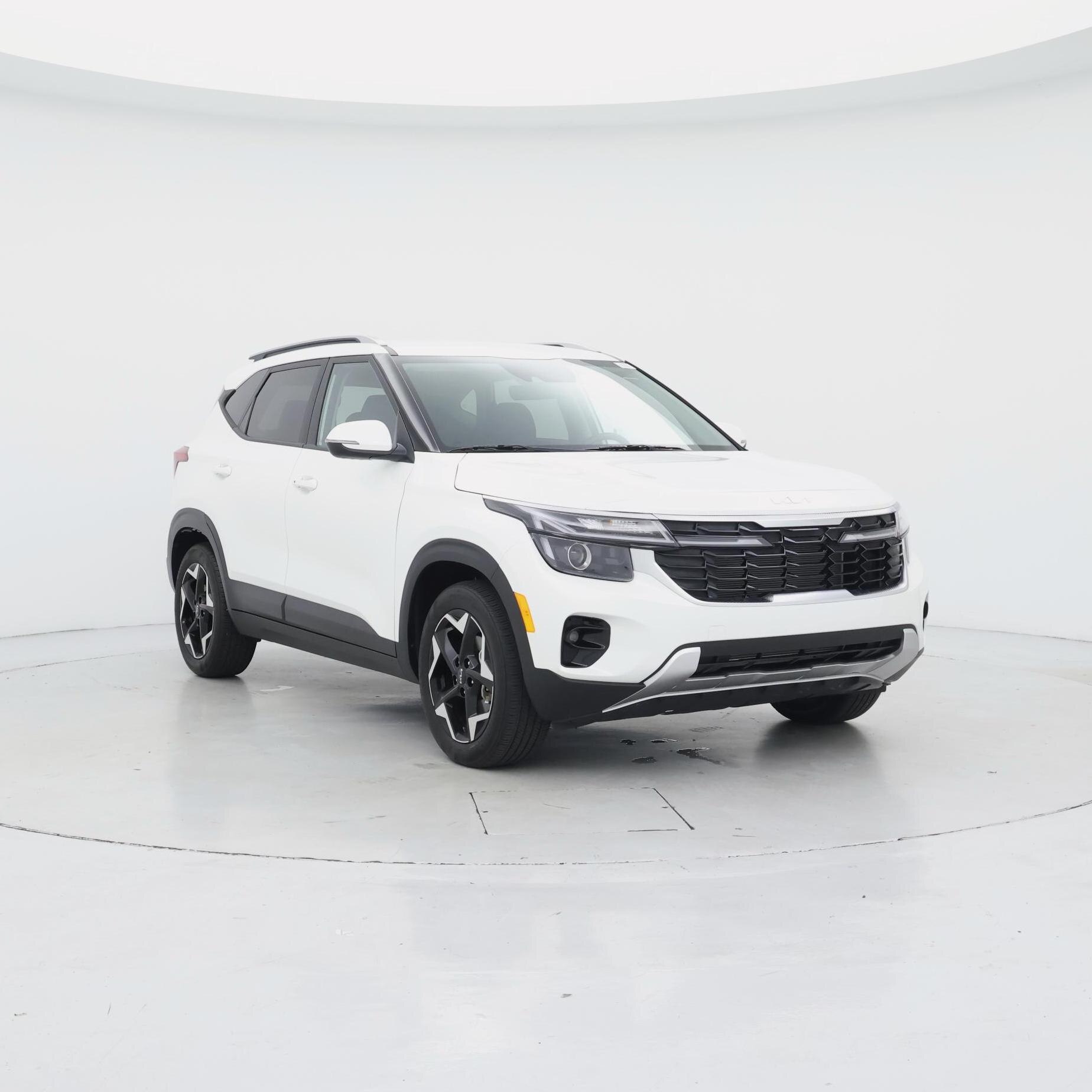 White 2025 Kia Seltos SUV / Crossover Front-Wheel Drive Automatic
