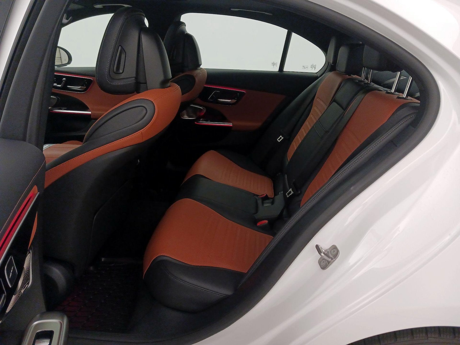 2025 Mercedes-Benz C-Class Sedan C 300 - Photo 22