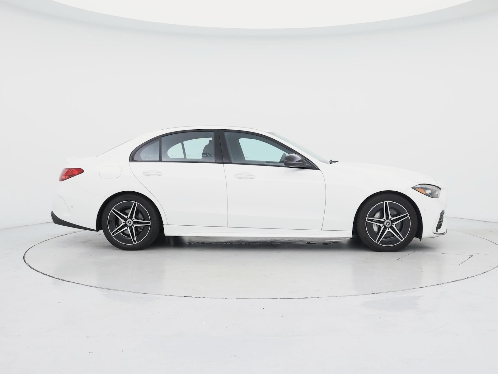 2025 Mercedes-Benz C-Class Sedan C 300 - Photo 8
