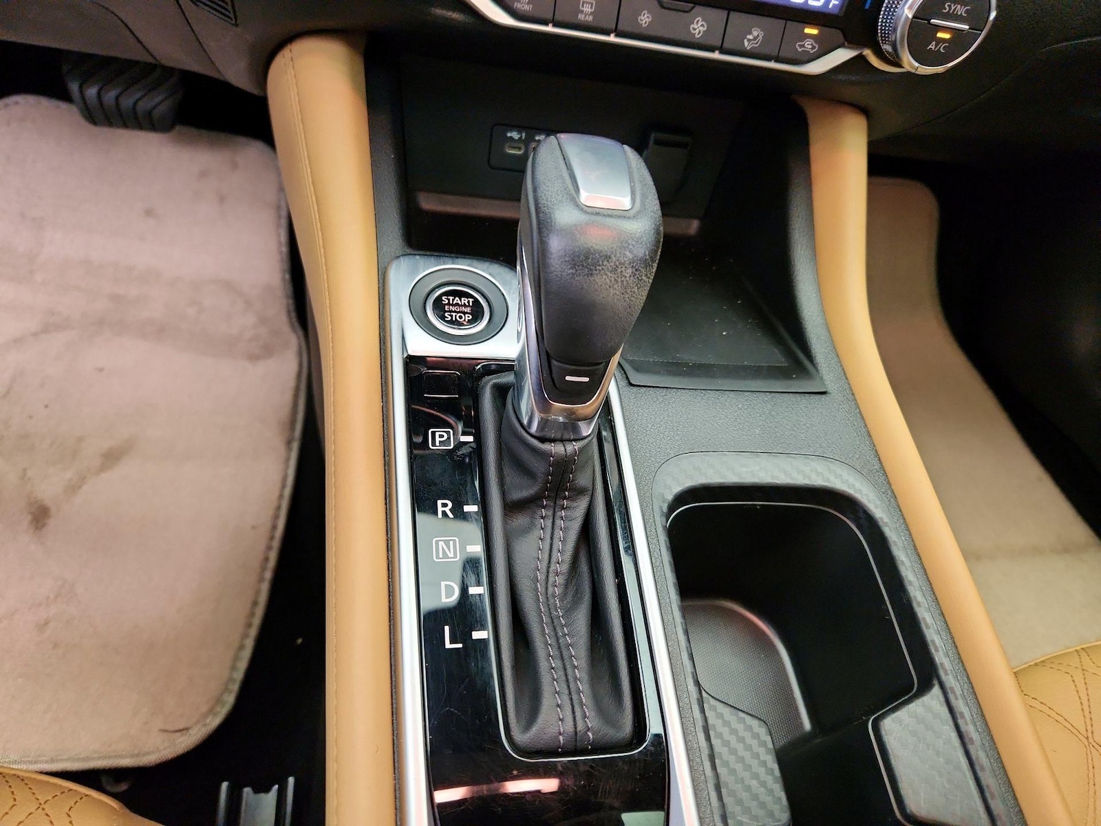 2023 Nissan Sentra SV - Photo 18