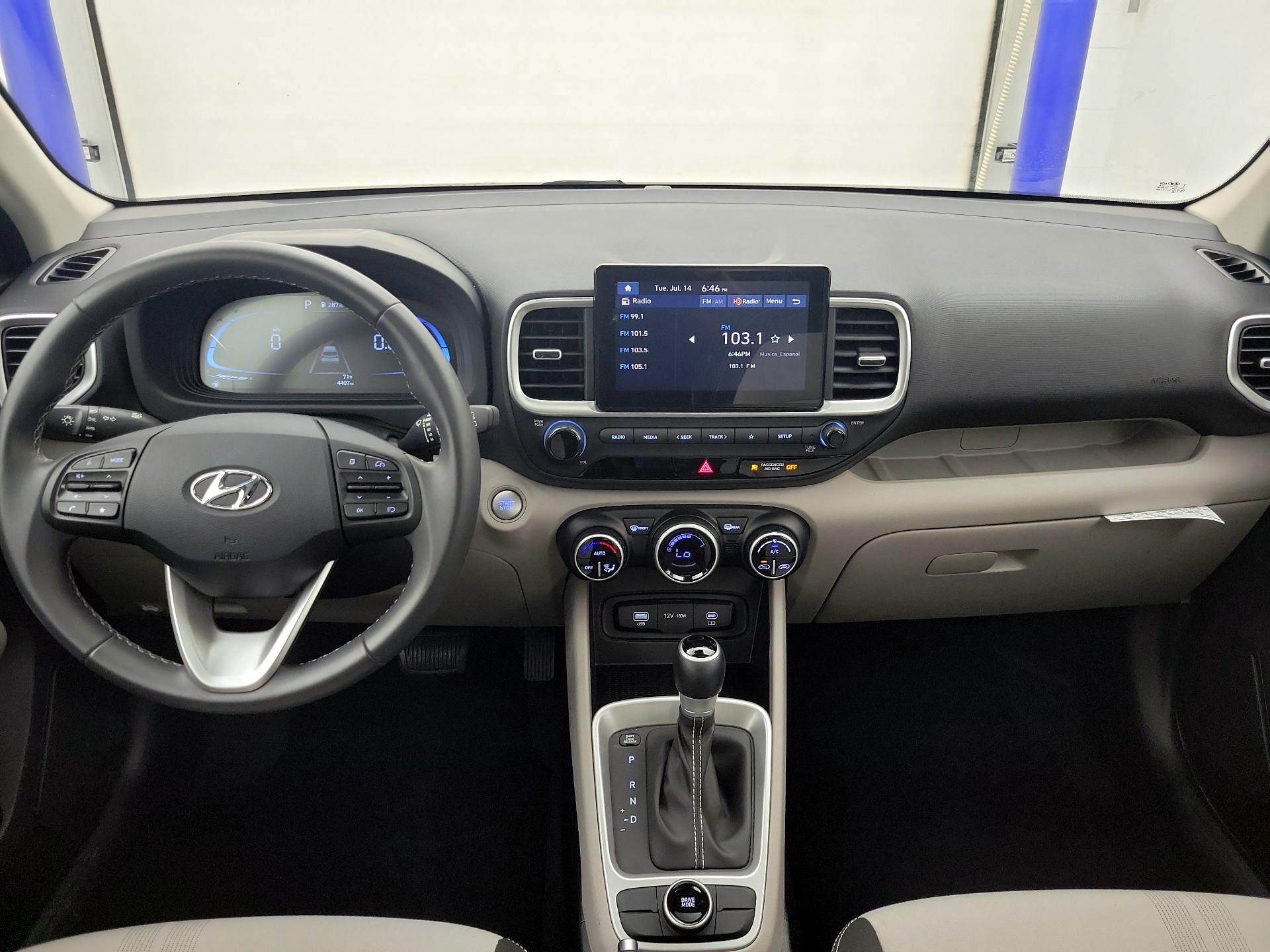 Thumbnail: 2025 Hyundai Venue - 9