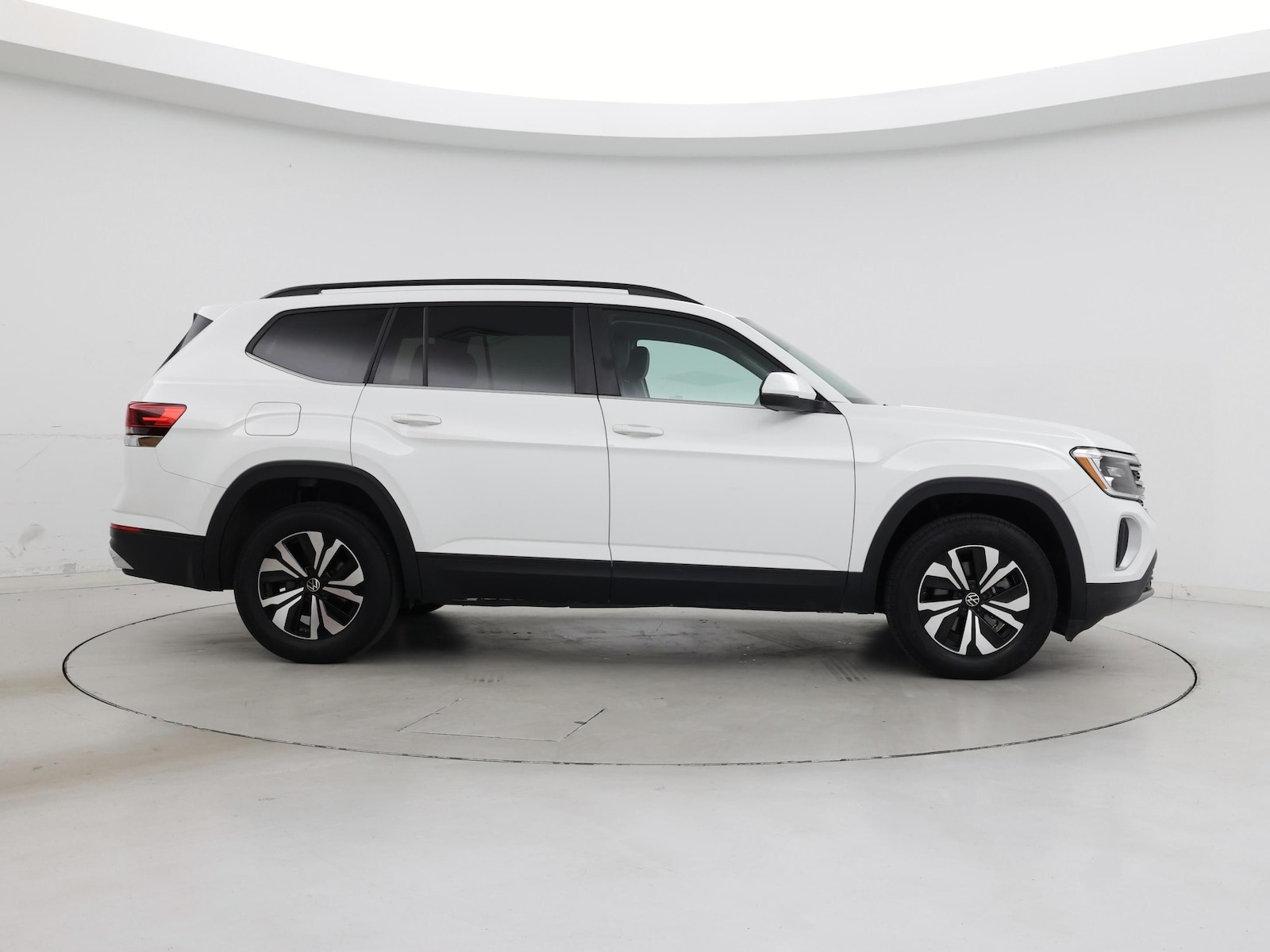 2024 Volkswagen Atlas SE - Photo 8