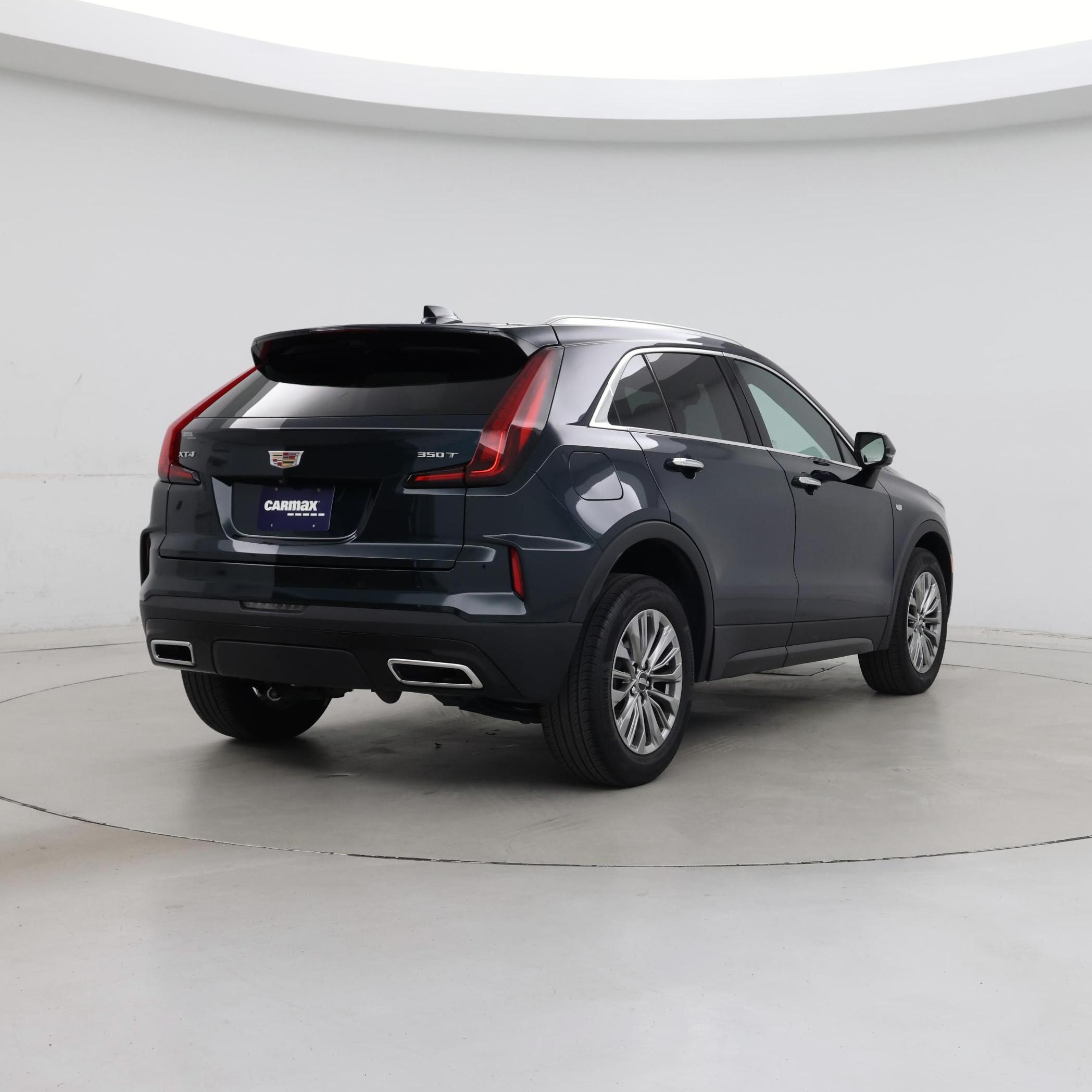 Thumbnail: 2024 Cadillac XT4 - 8