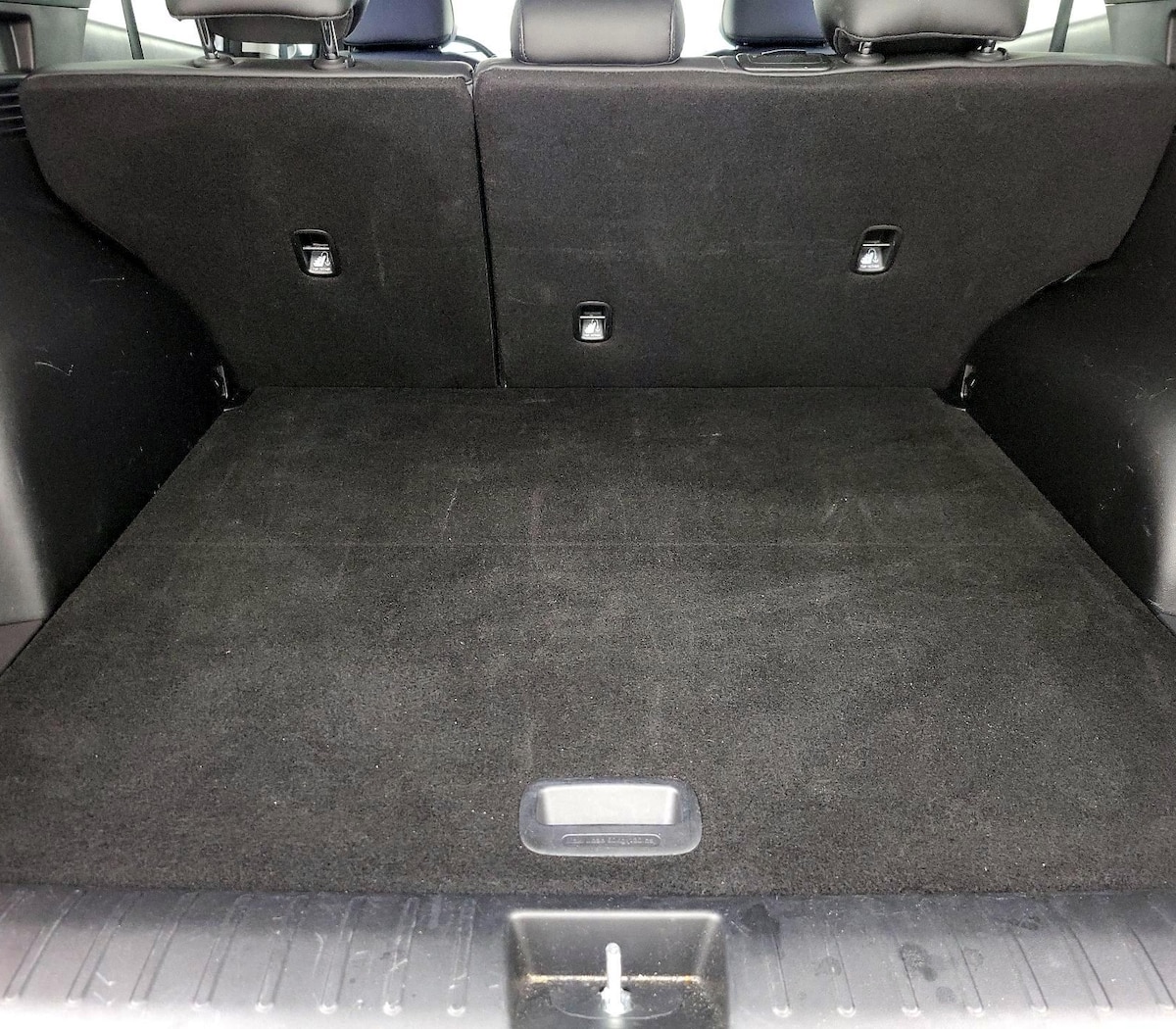 Trunk/Cargo (Seats Up)