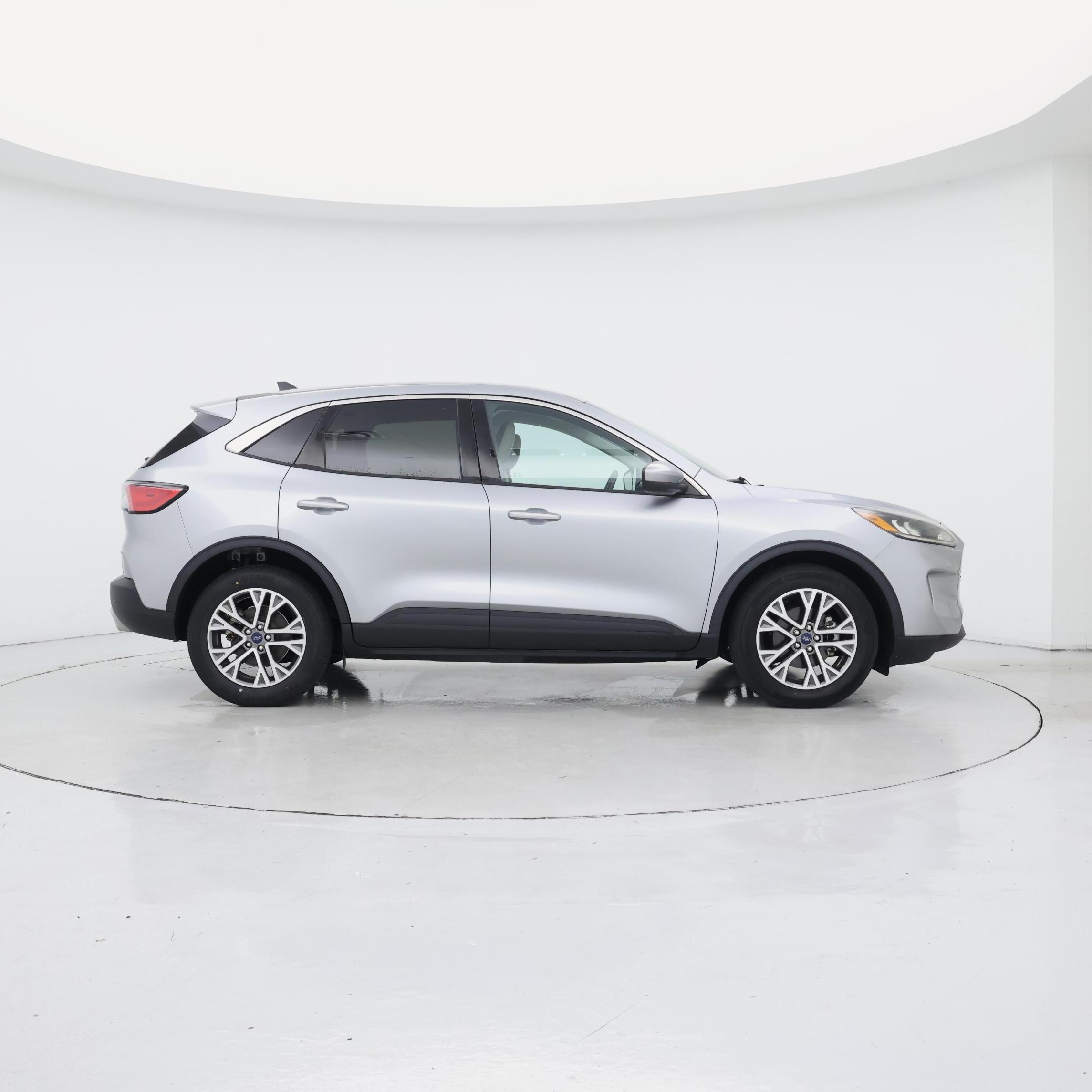 Thumbnail: 2022 Ford Escape - 7