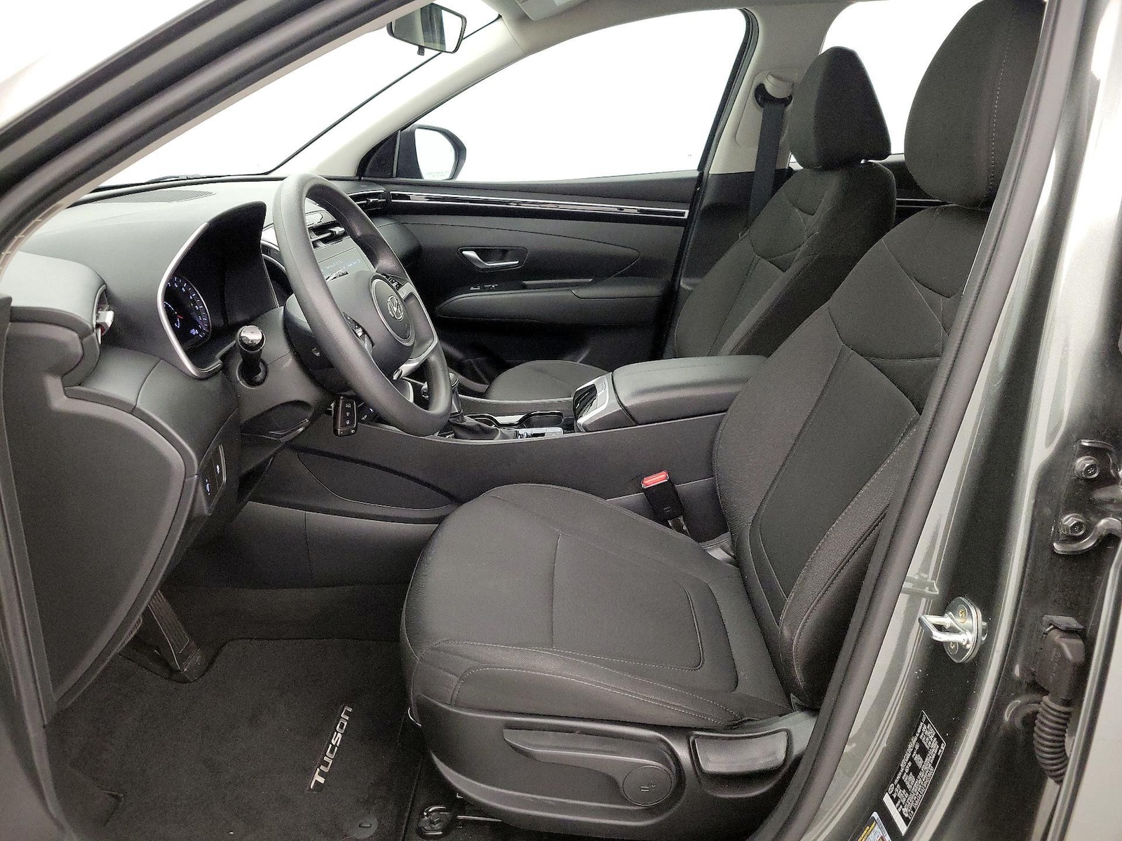 2023 Hyundai Tucson SE - Photo 12