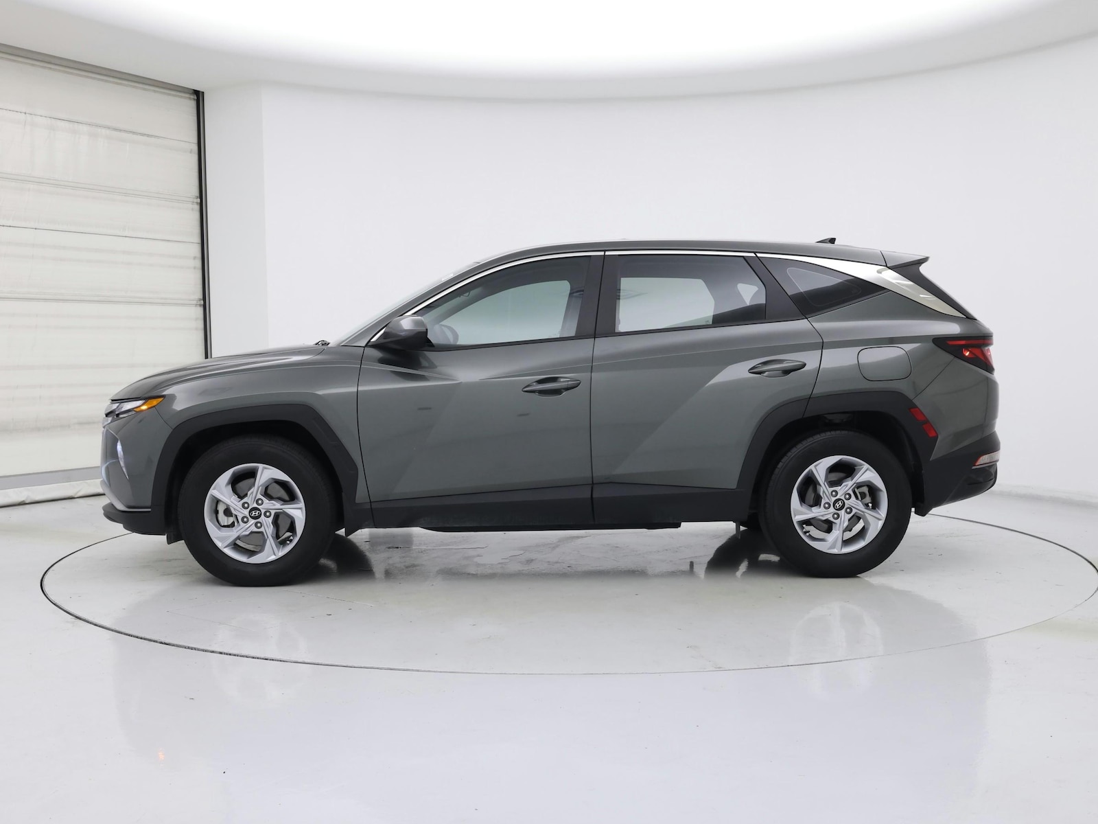 2023 Hyundai Tucson SE - Photo 4