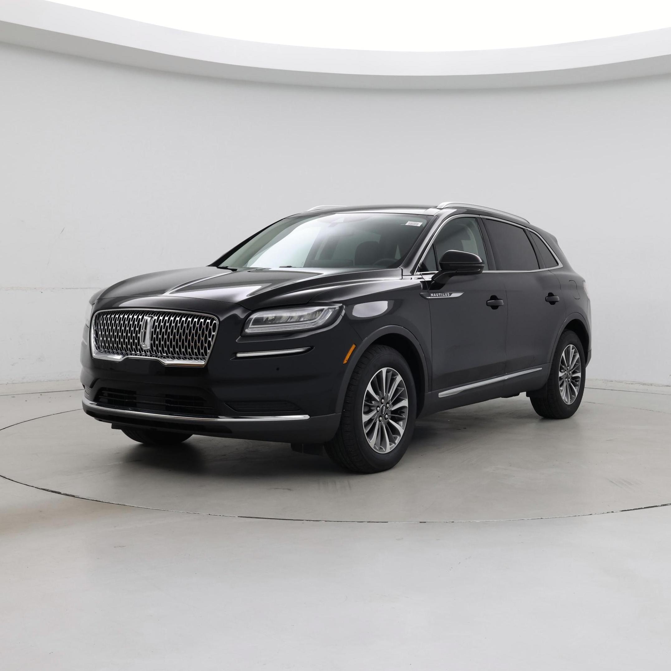 Thumbnail: 2023 Lincoln Nautilus - 4
