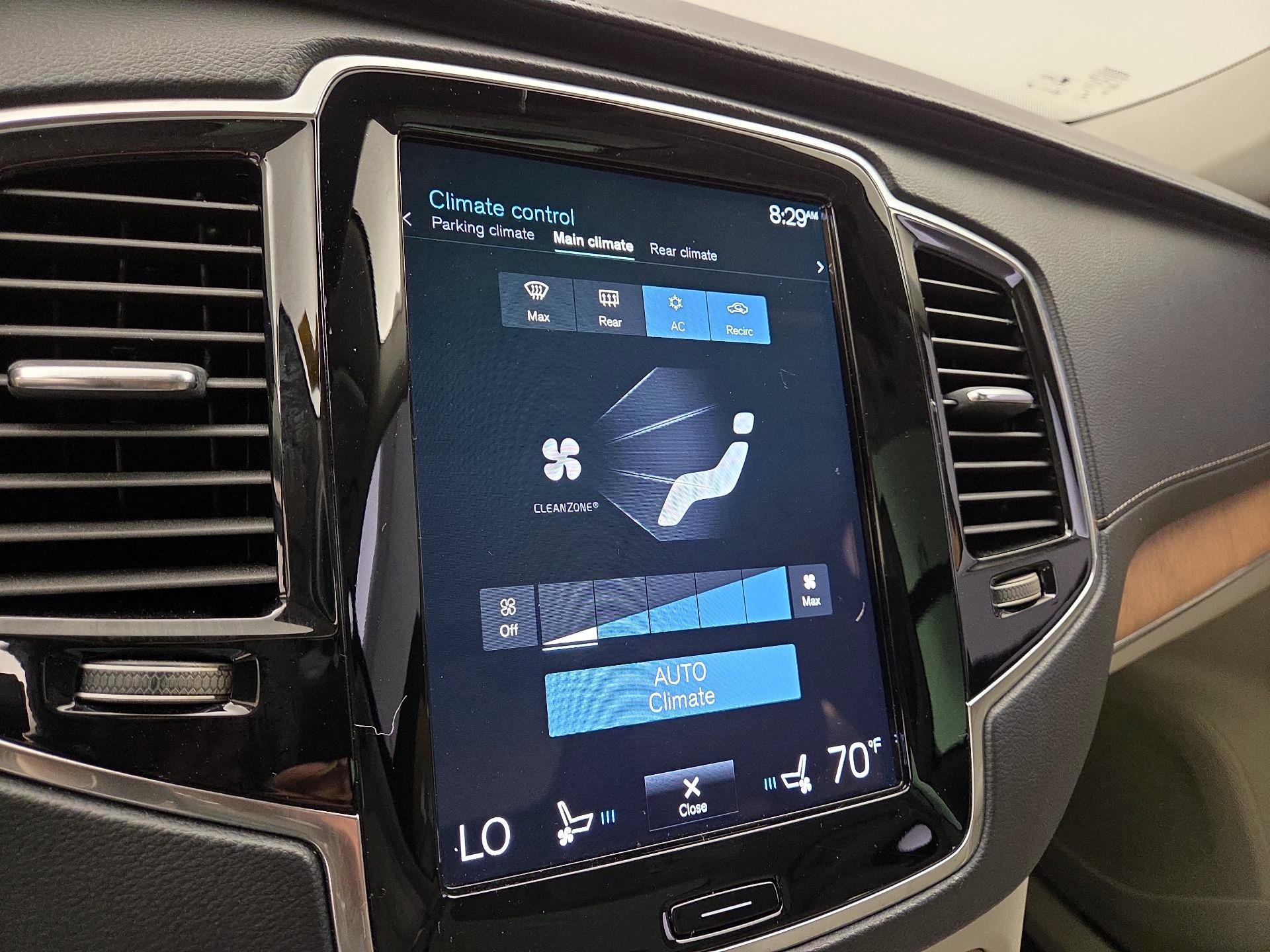 Thumbnail: 2020 Volvo XC90 - 17