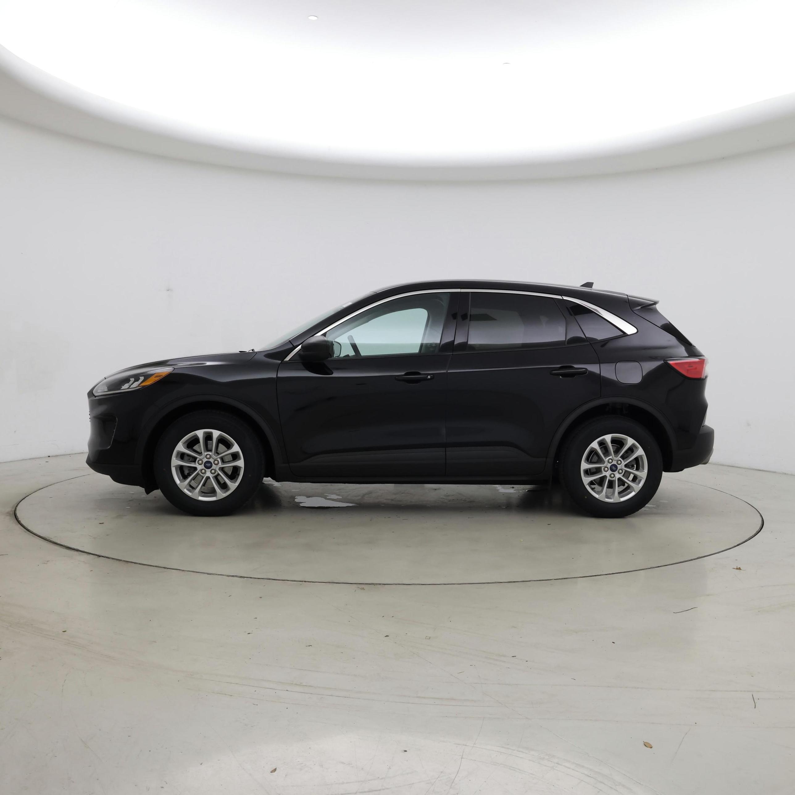 Thumbnail: 2022 Ford Escape - 3