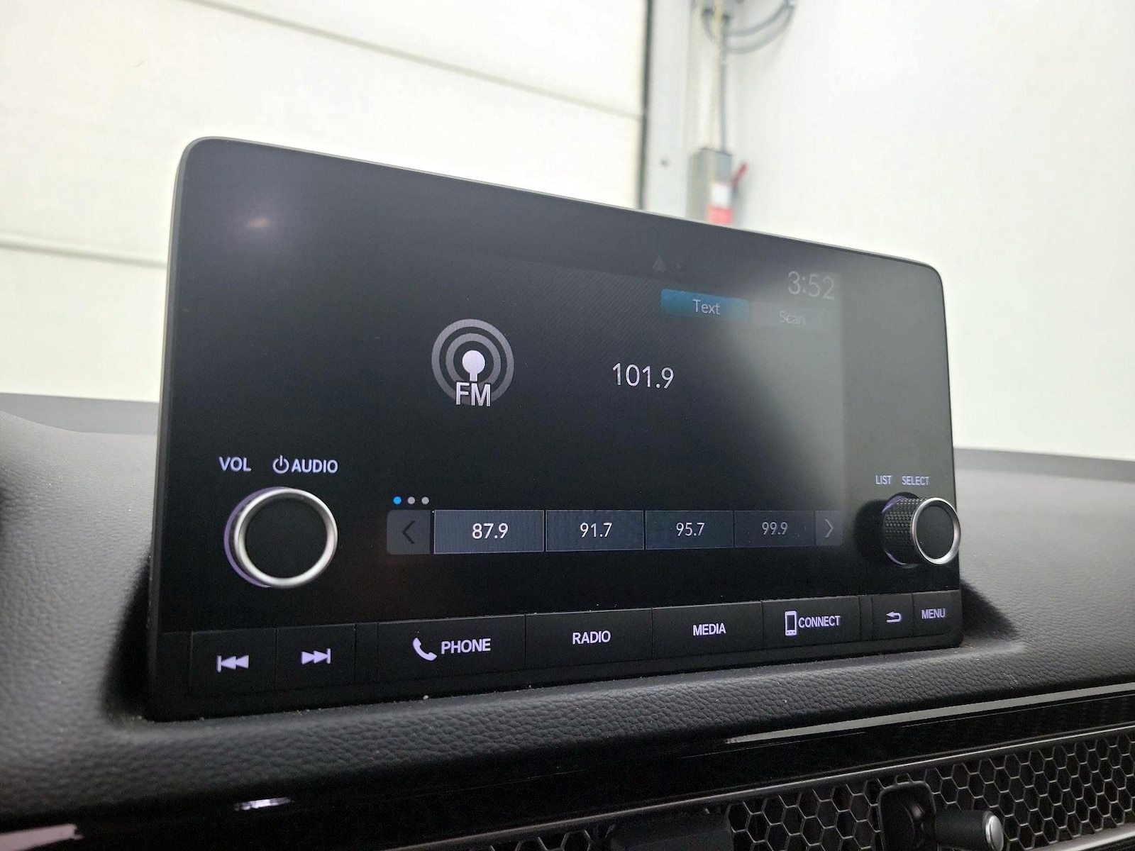 2025 Honda Civic Sport - Photo 16