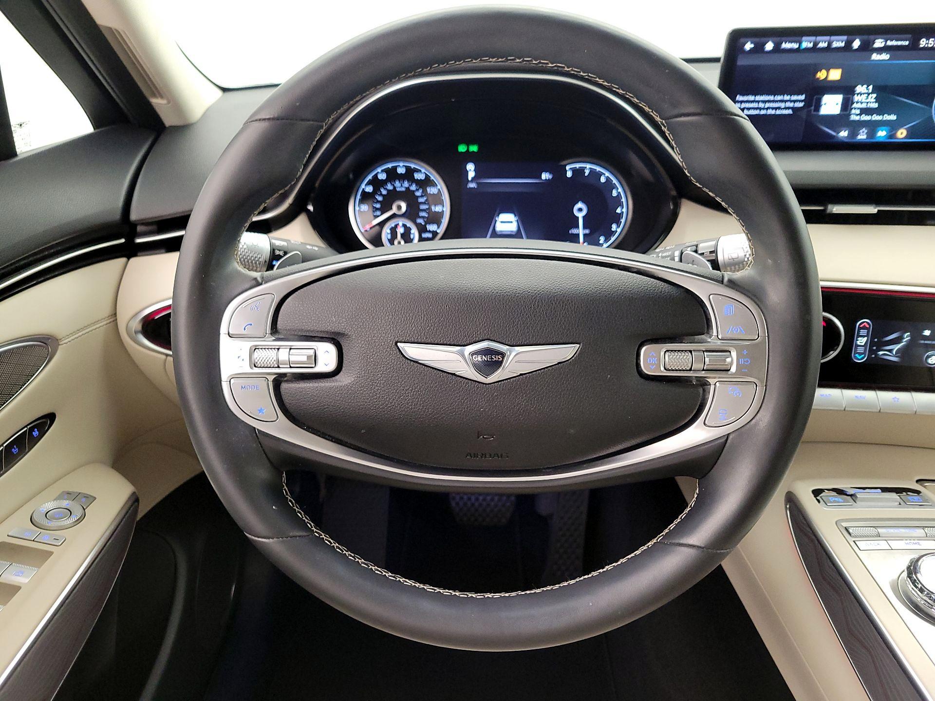 Thumbnail: 2022 Genesis GV70 - 10